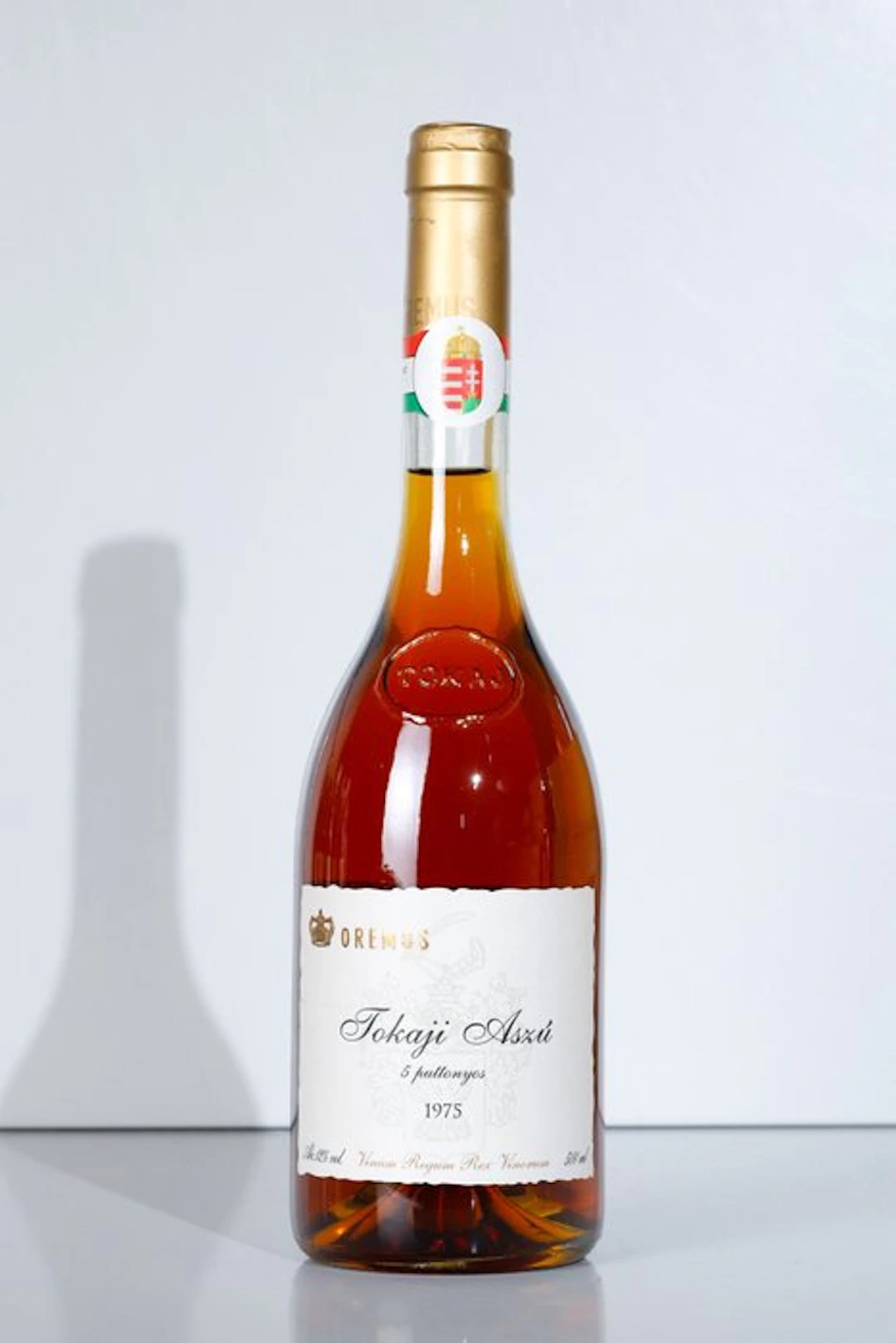 1975 Oremus, Tokaji Aszú 5 Puttonyos - Tokaj 5 Puttonyos - 1 Jennie (0.5L)