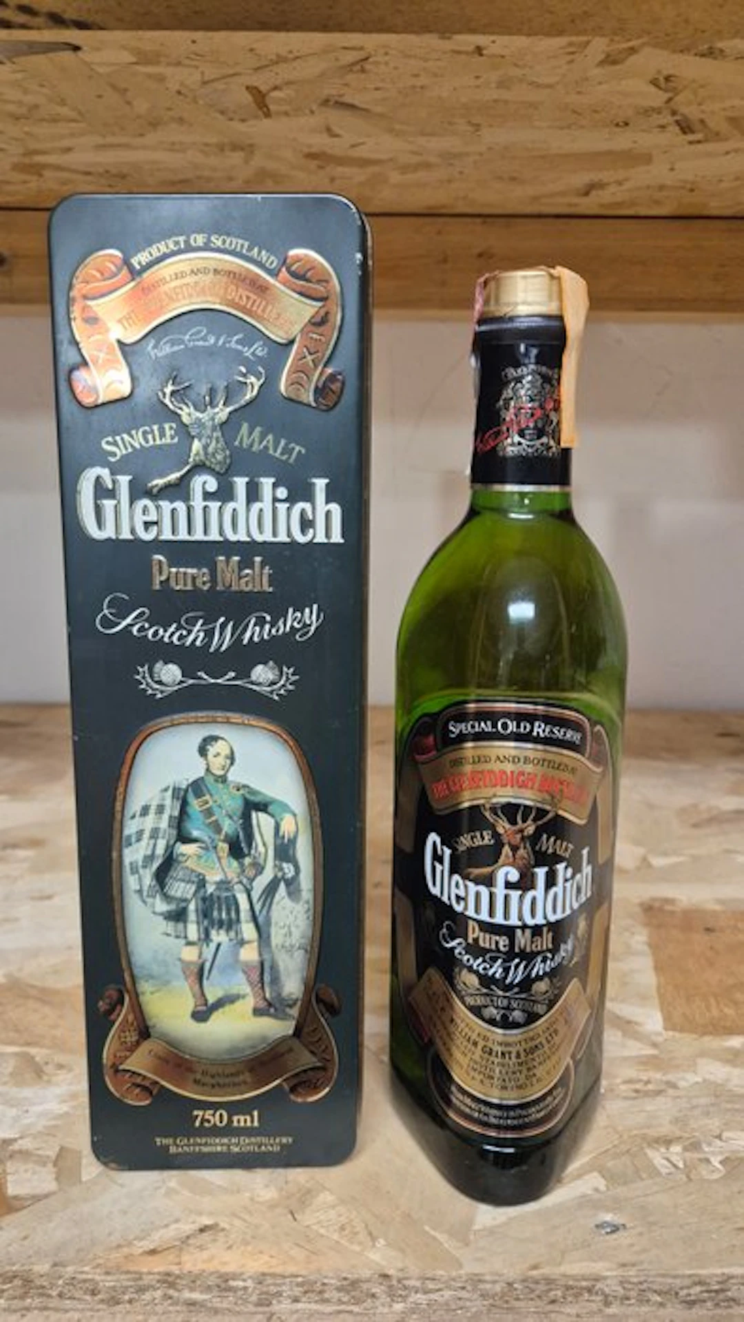 Glenfiddich Special Old Reserve - Clan Macpherson - b. 1980s - 75cl