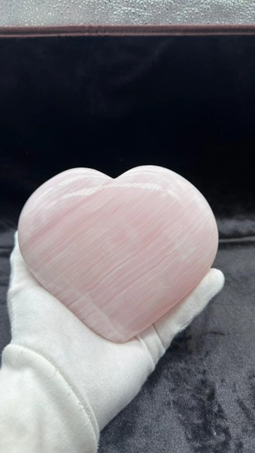 Pink Calcite Heart Heart - Height: 125 mm - Width: 140 mm- 1400 g - (1)