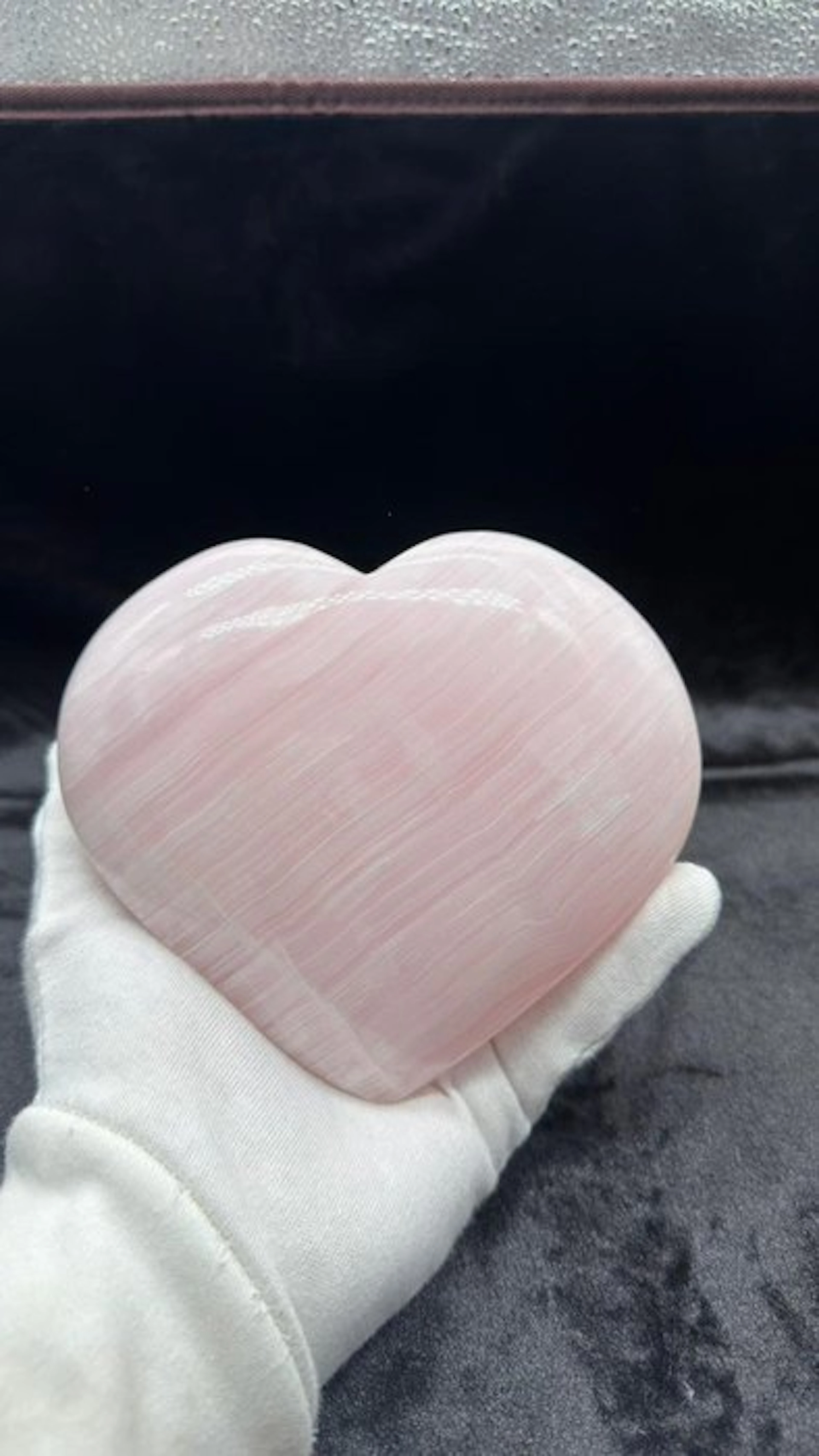 Pink Calcite Heart Heart - Height: 125 mm - Width: 140 mm- 1400 g - (1)