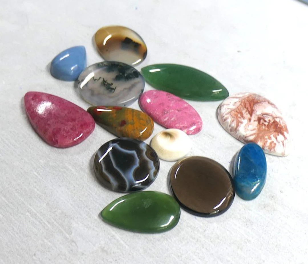 Set of superb 100% natural cabochons. Cabochon- 49.06 g - (13)