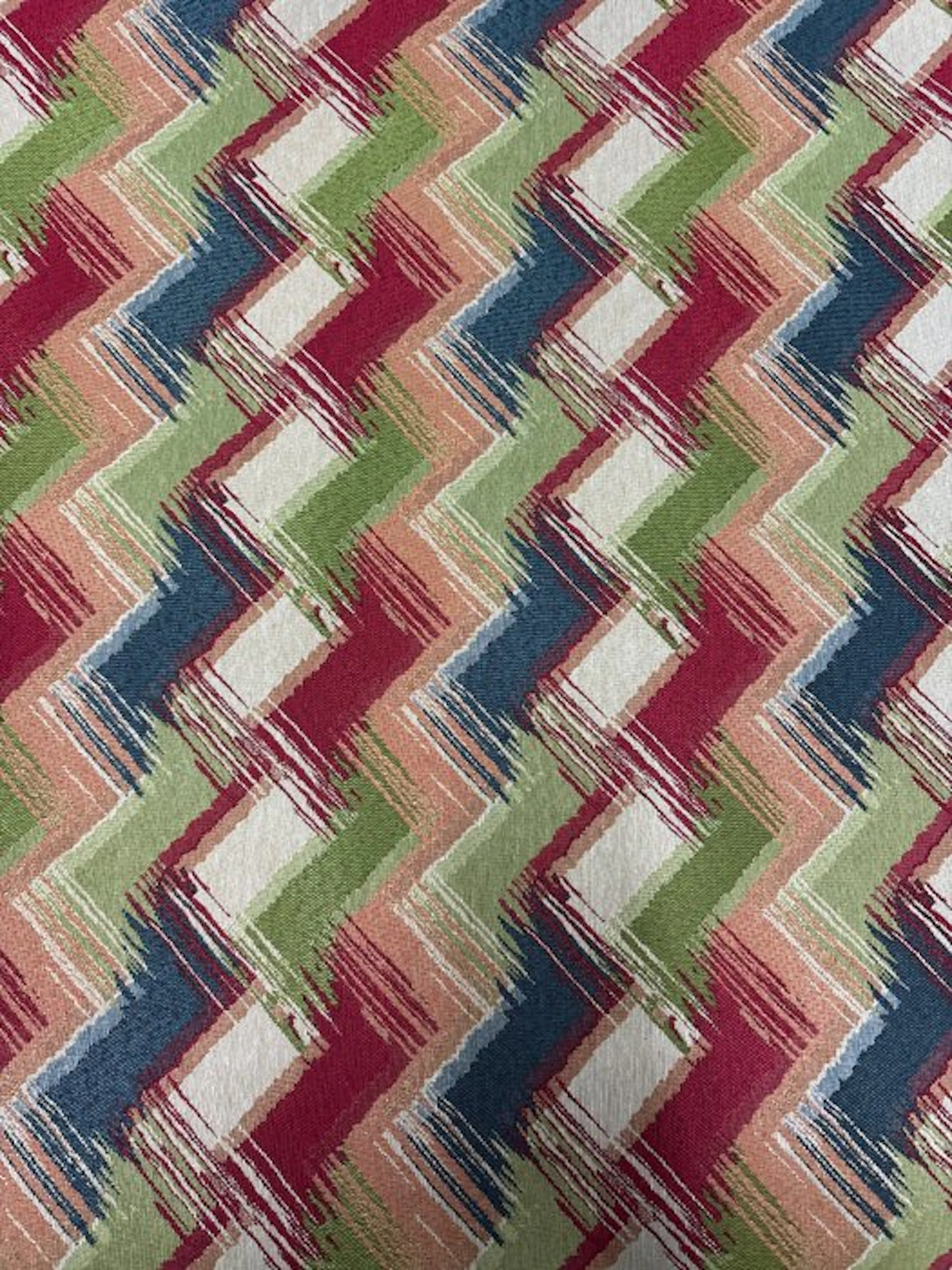 Upholstery fabric Gobelin with exclusive zigzag multicolor design