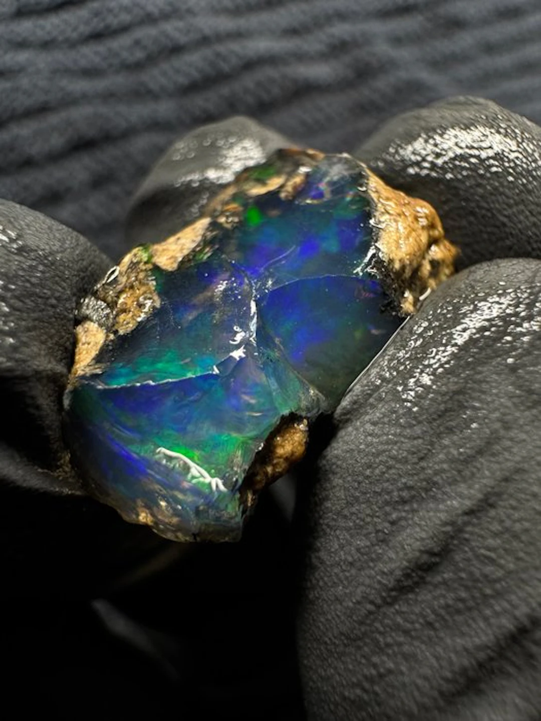 Opal Rough- 2.7 g