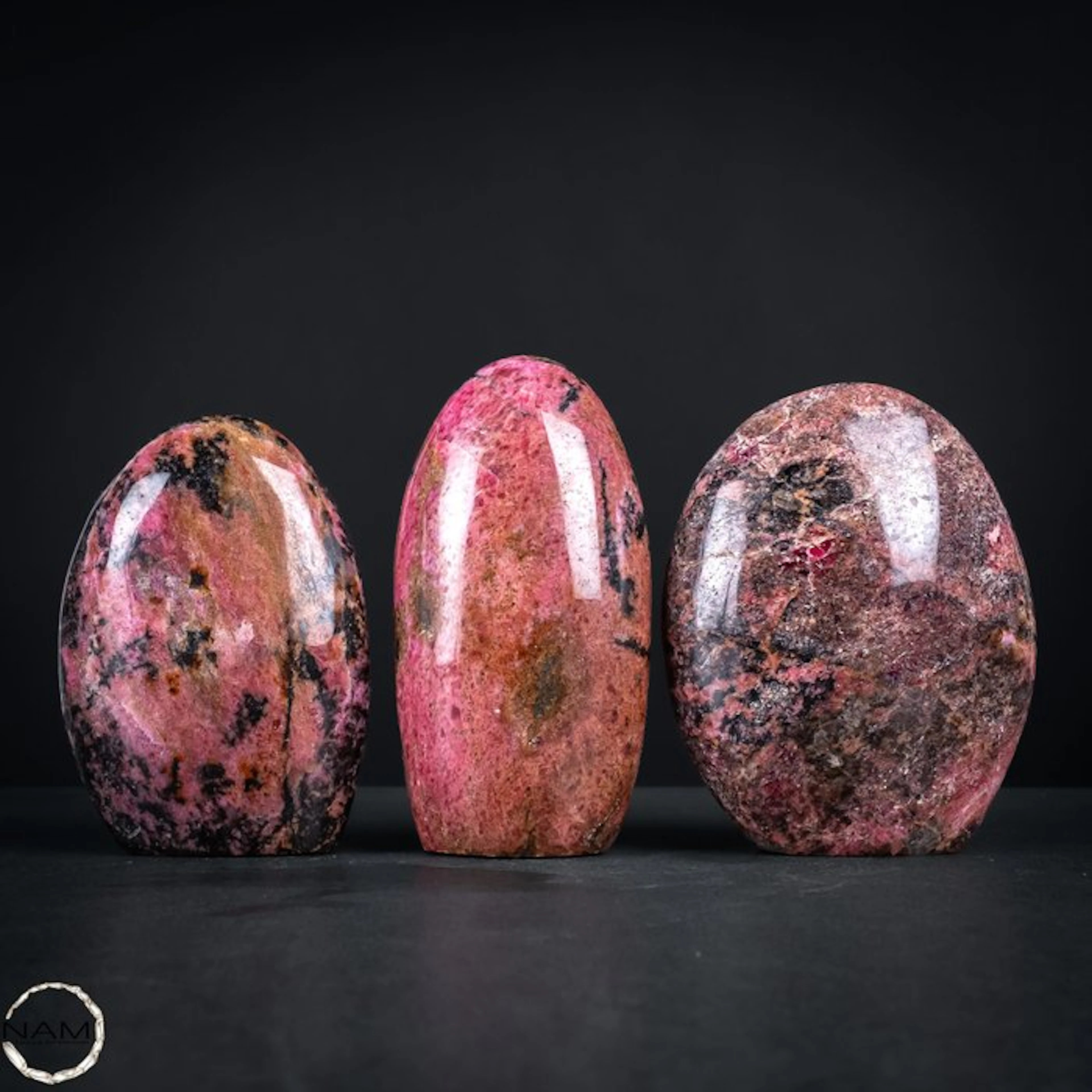 Beautiful Rhodonite sphere set – Powerful elegance in...