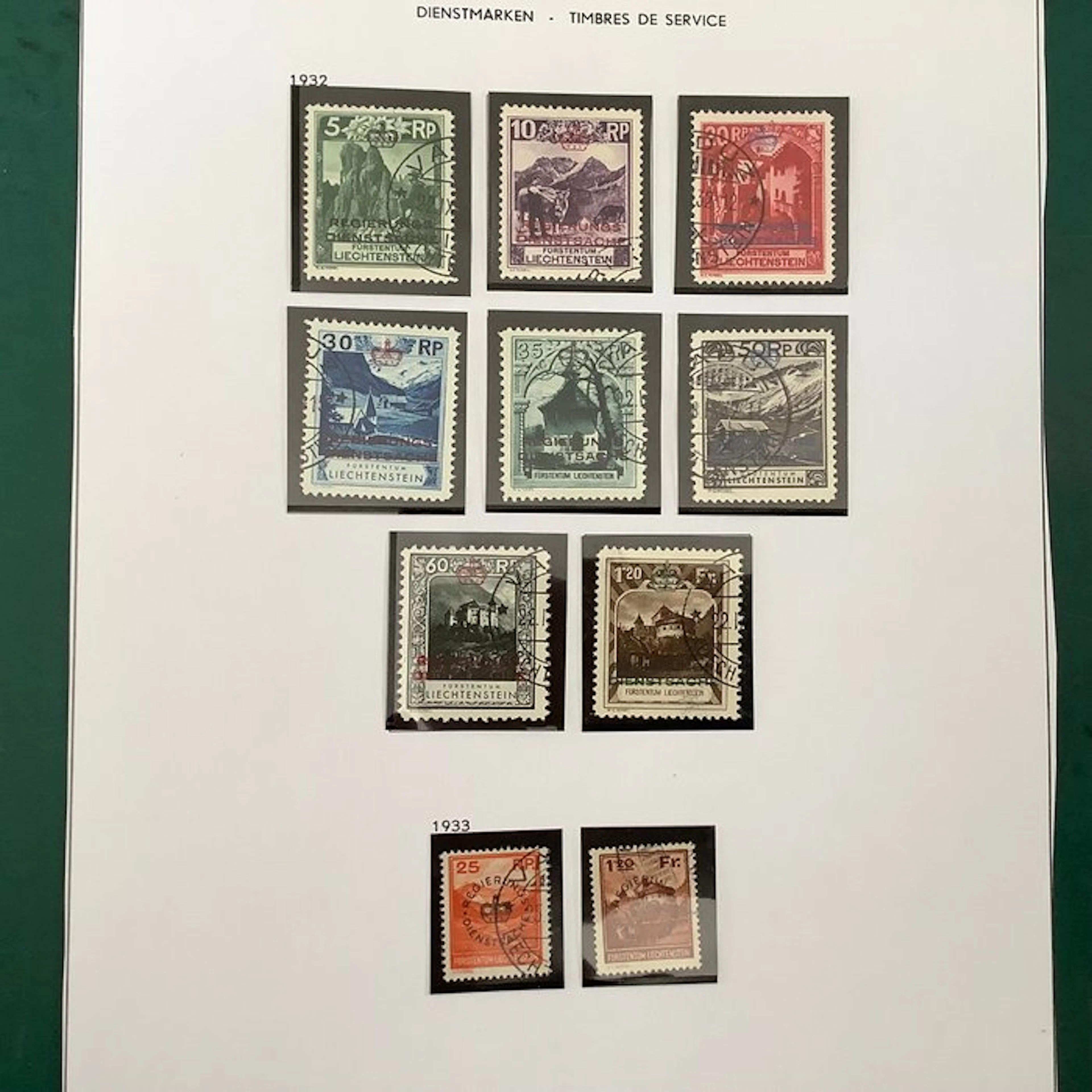 Liechtenstein 1932/1933 - Service: 2 complete volumes...