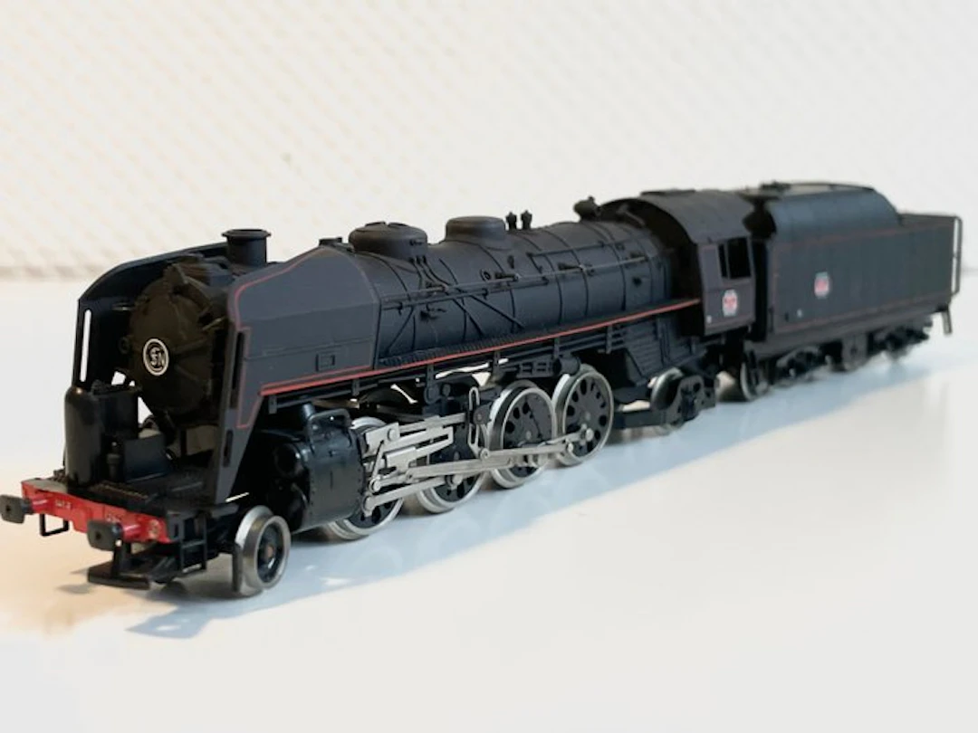 Jouef H0 - 8274 - Steam locomotive with tender (1) - 141 R 484 - SNCF