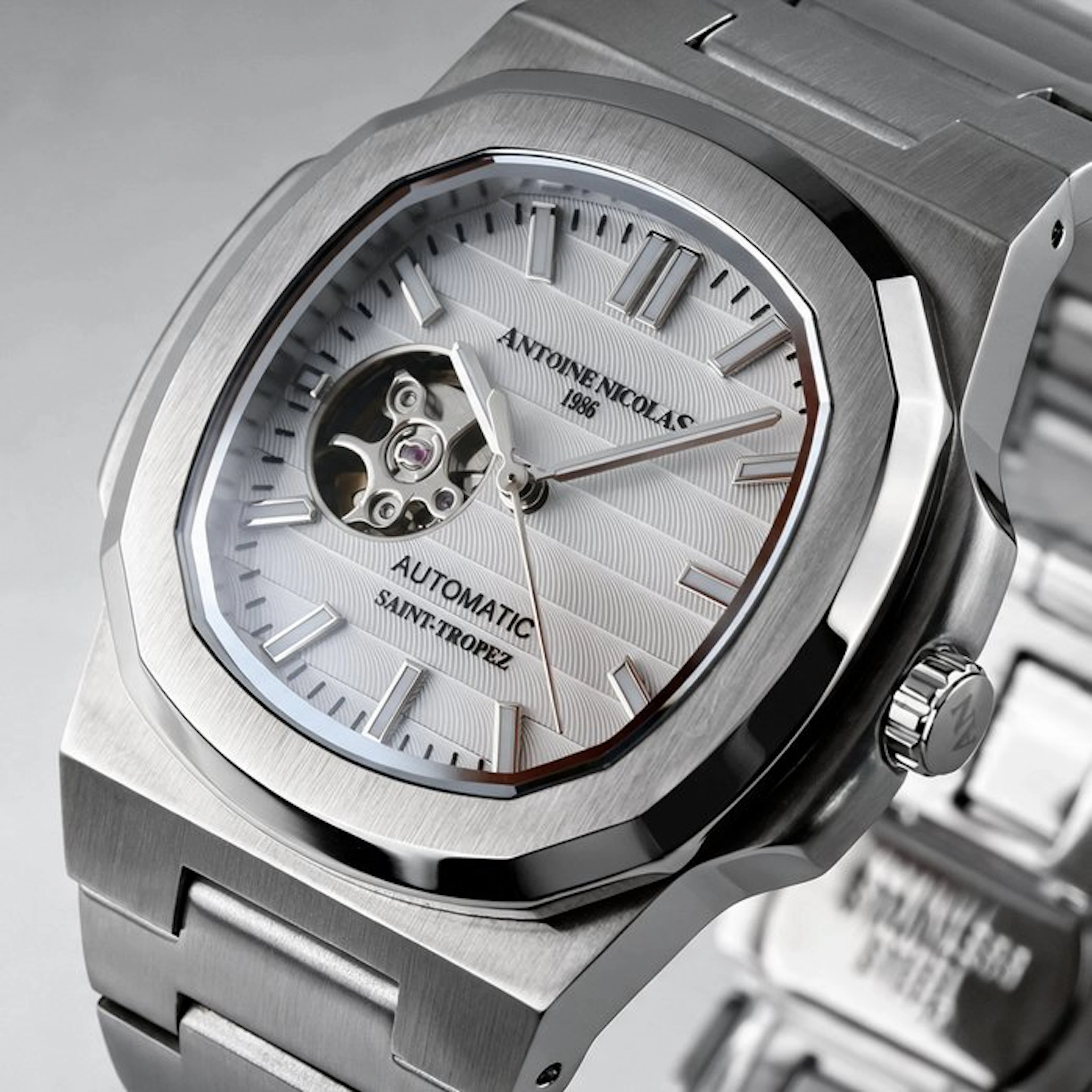 Antoine Nicolas 1986 - Saint Tropez - No reserve price - Unisex - 2025+