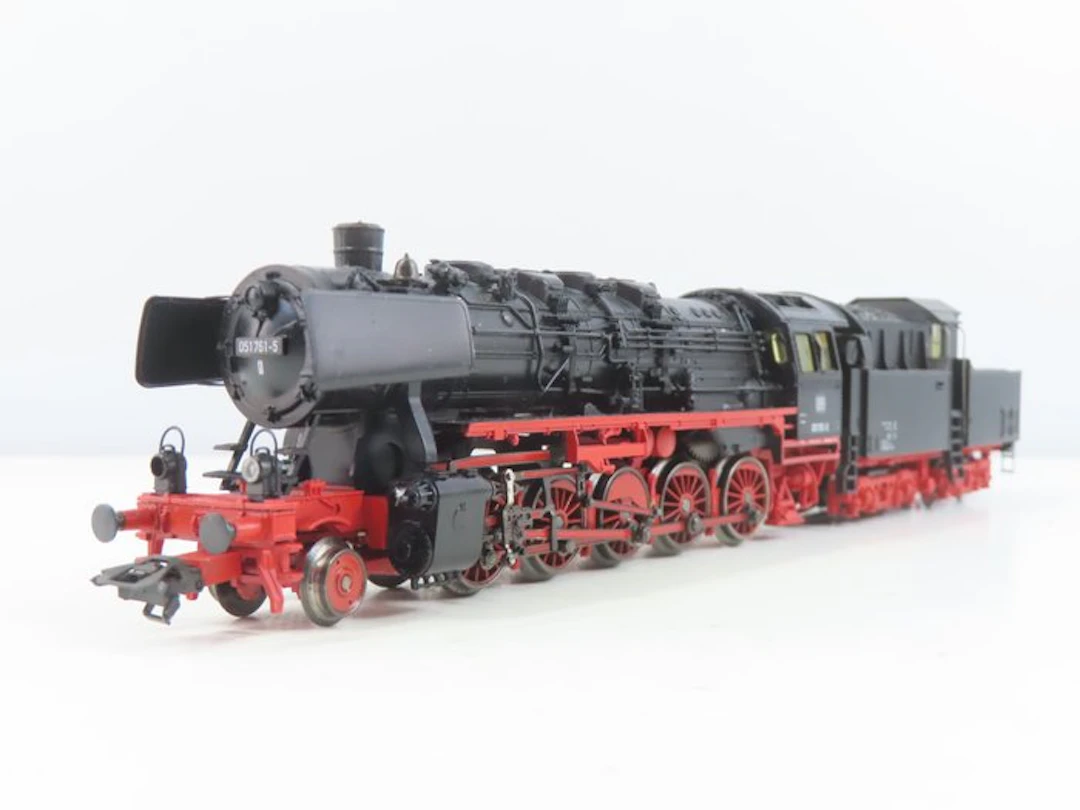 Märklin H0 - 37841 - Steam locomotive with tender (1) - BR 051