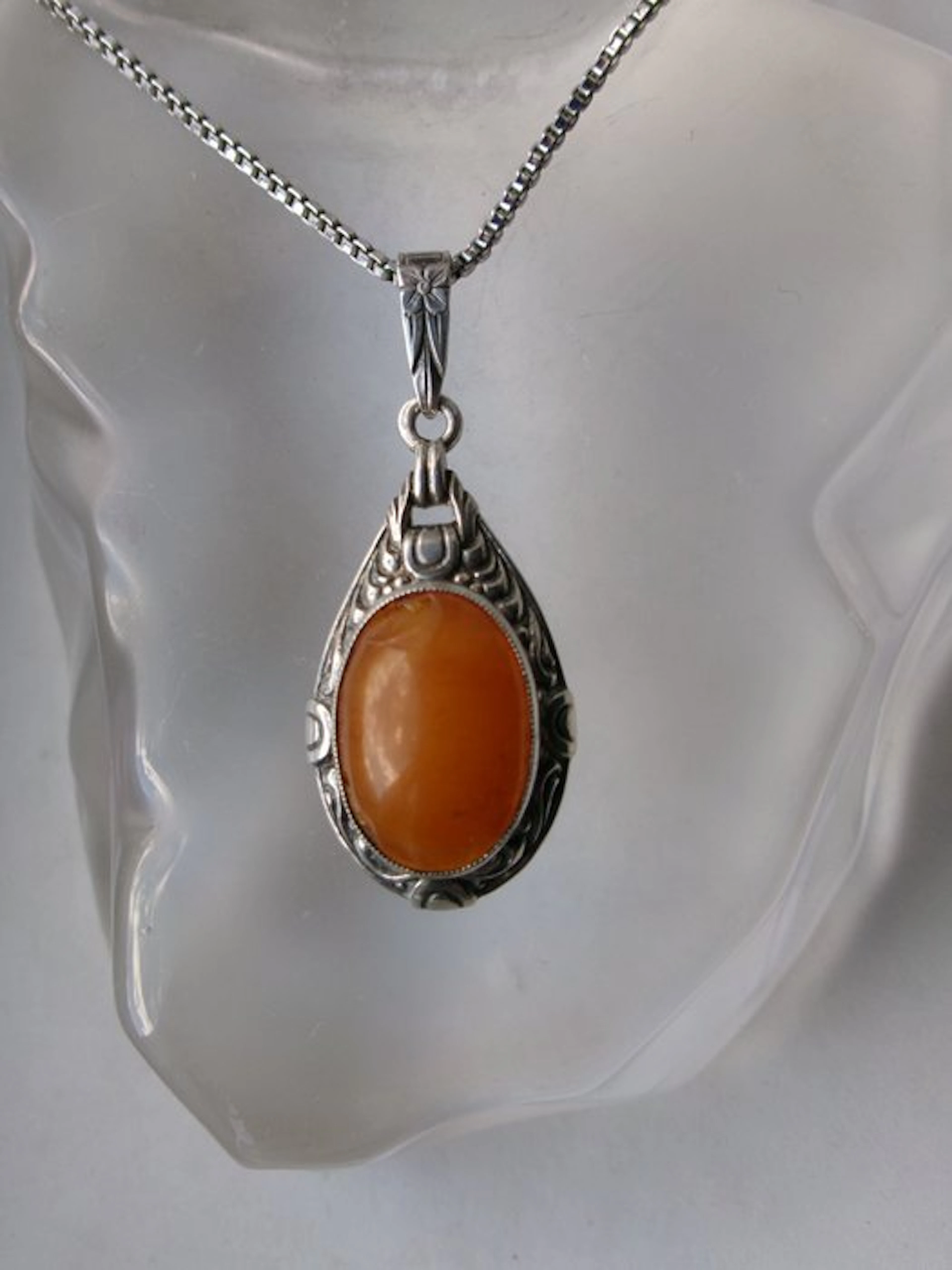 Silver, Amber - Necklace with pendant - Art Deco
