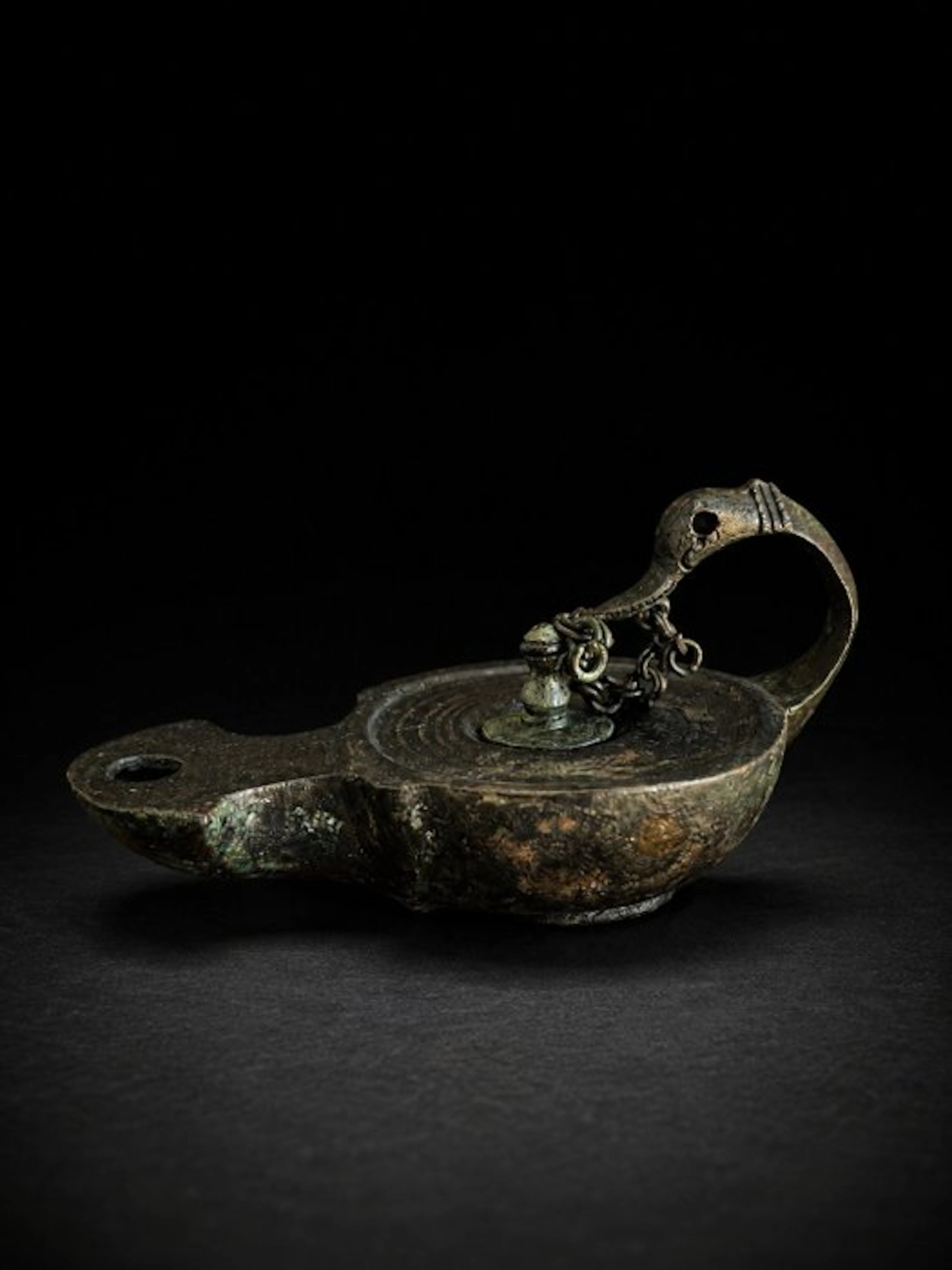 Ancient Roman, Empire Bronze Lamp - 13.8 cm - Roman lamps