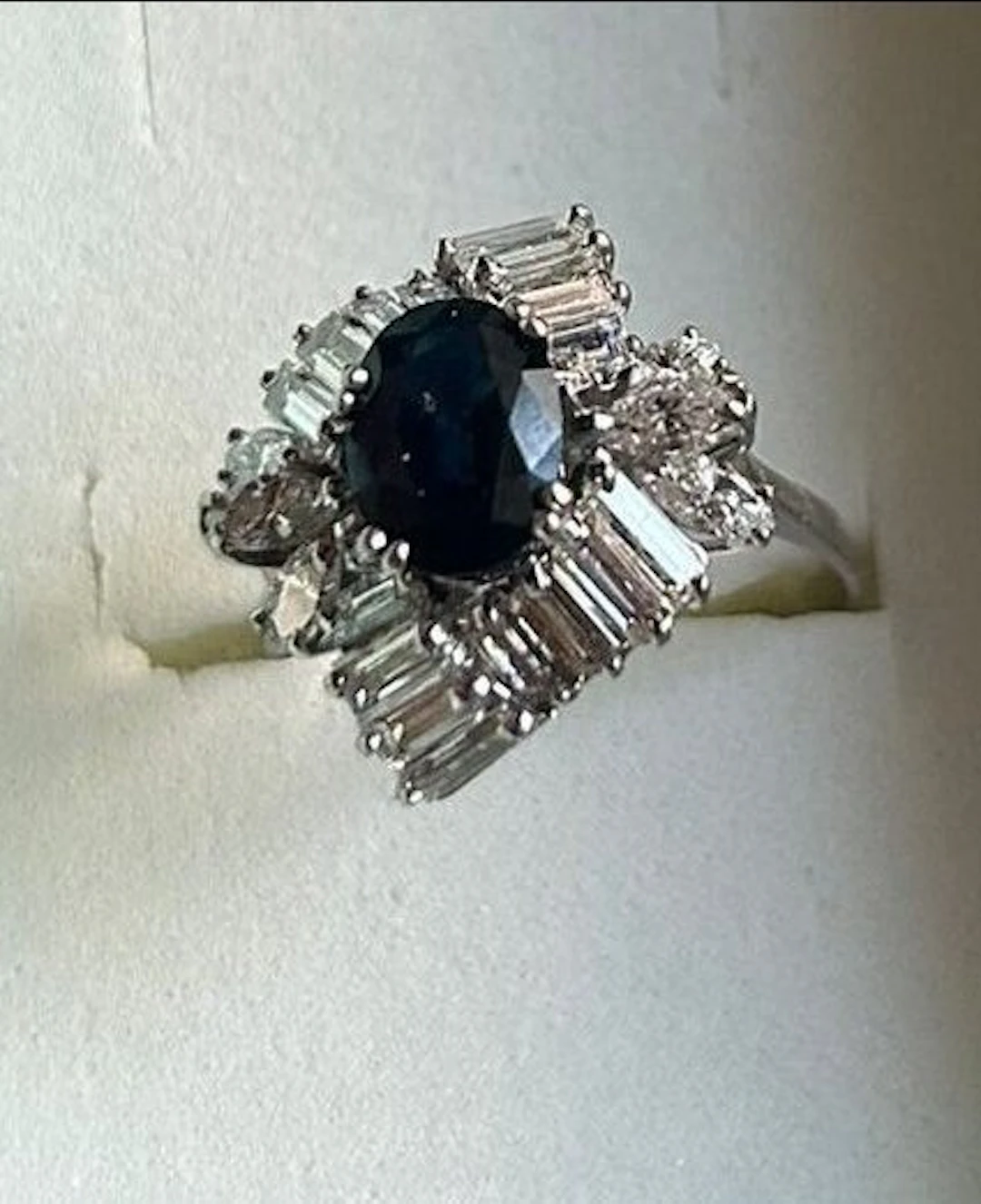 Ring - 18 kt. White gold Sapphire - Diamond