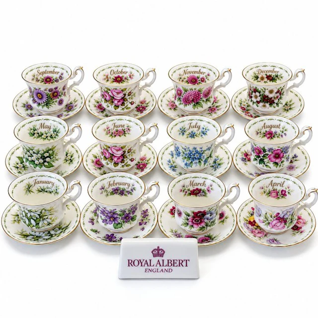 Royal Albert - Cup and saucer (24) - Flower of the Month...