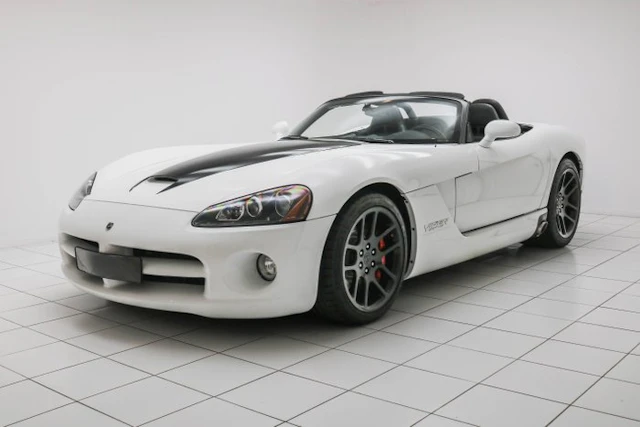 Dodge - Viper SRT-10 Roadster - 2005