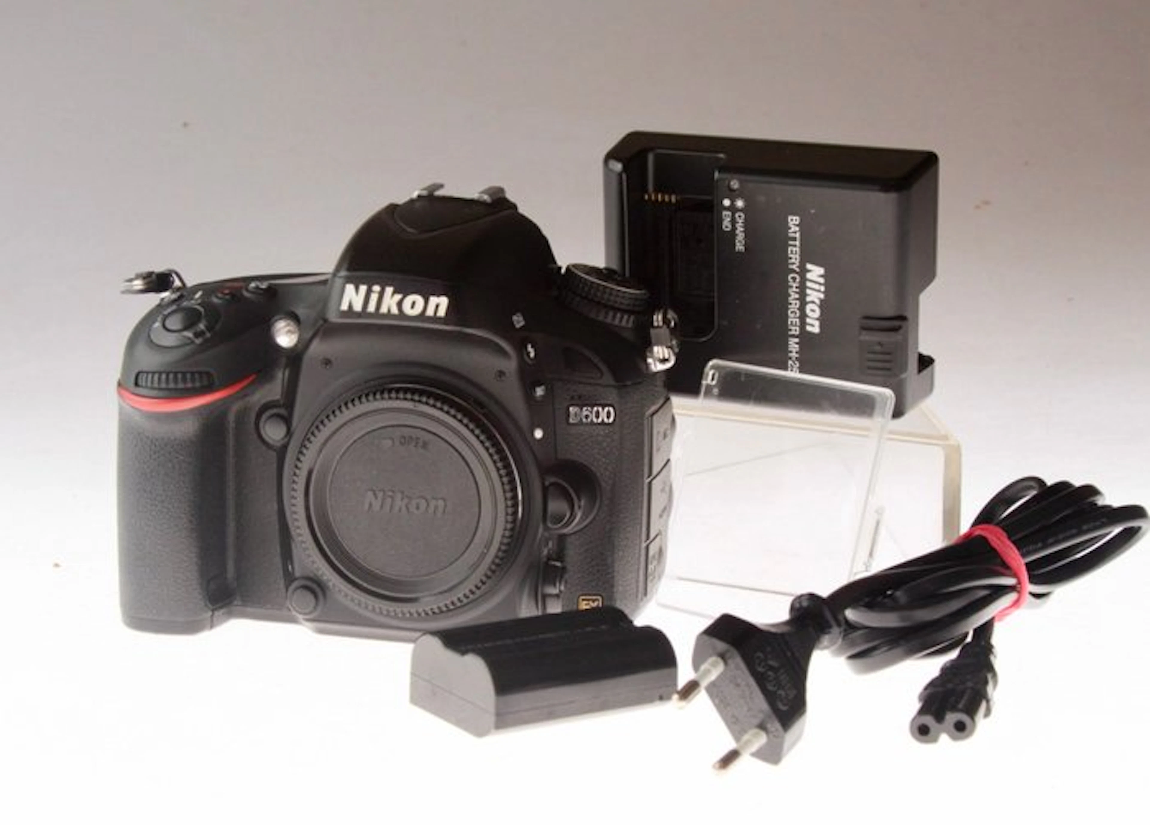 Nikon D600 Digital reflex camera (DSLR)