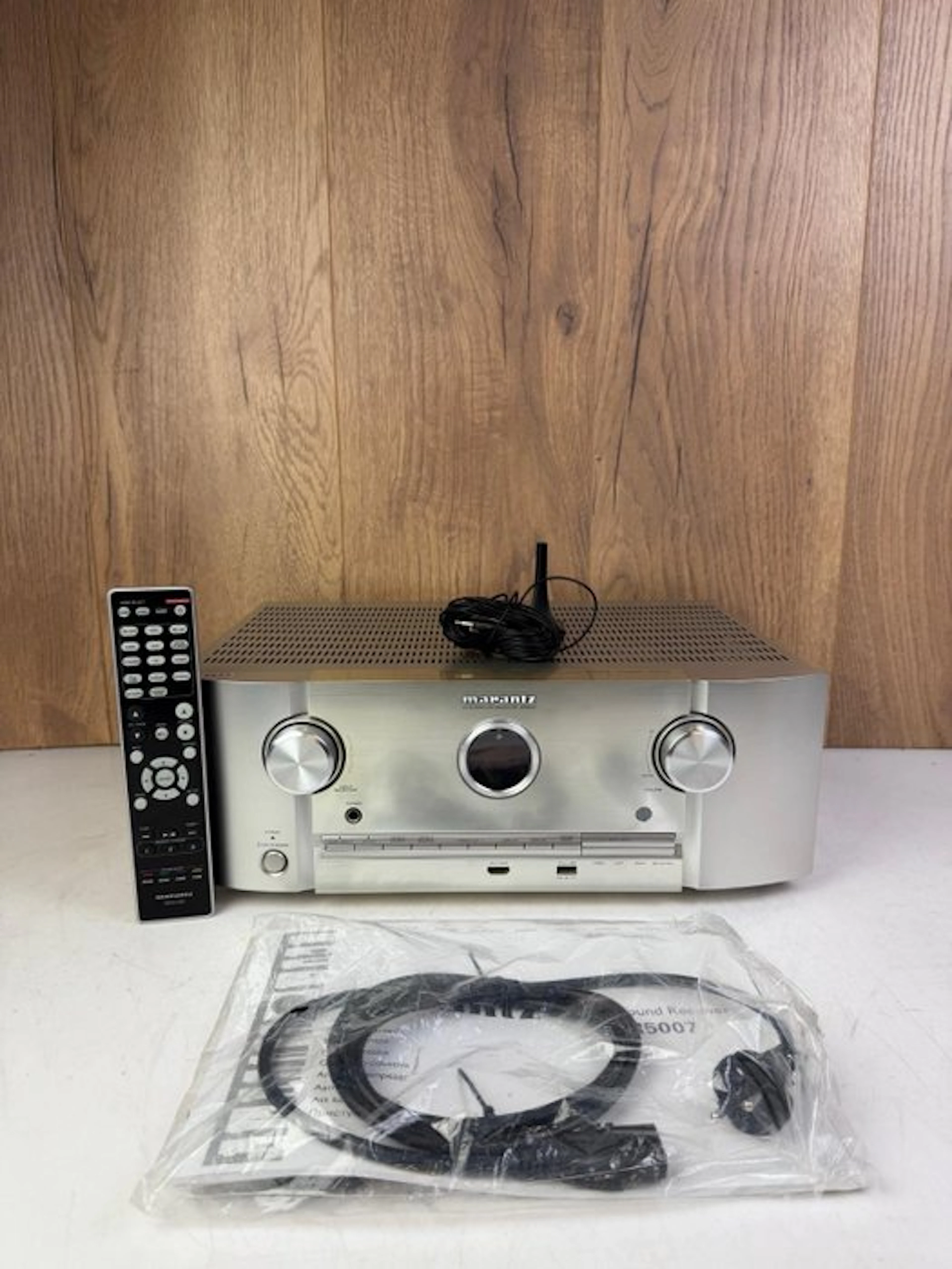Marantz - SR5007 Solid state multi-channel receiver