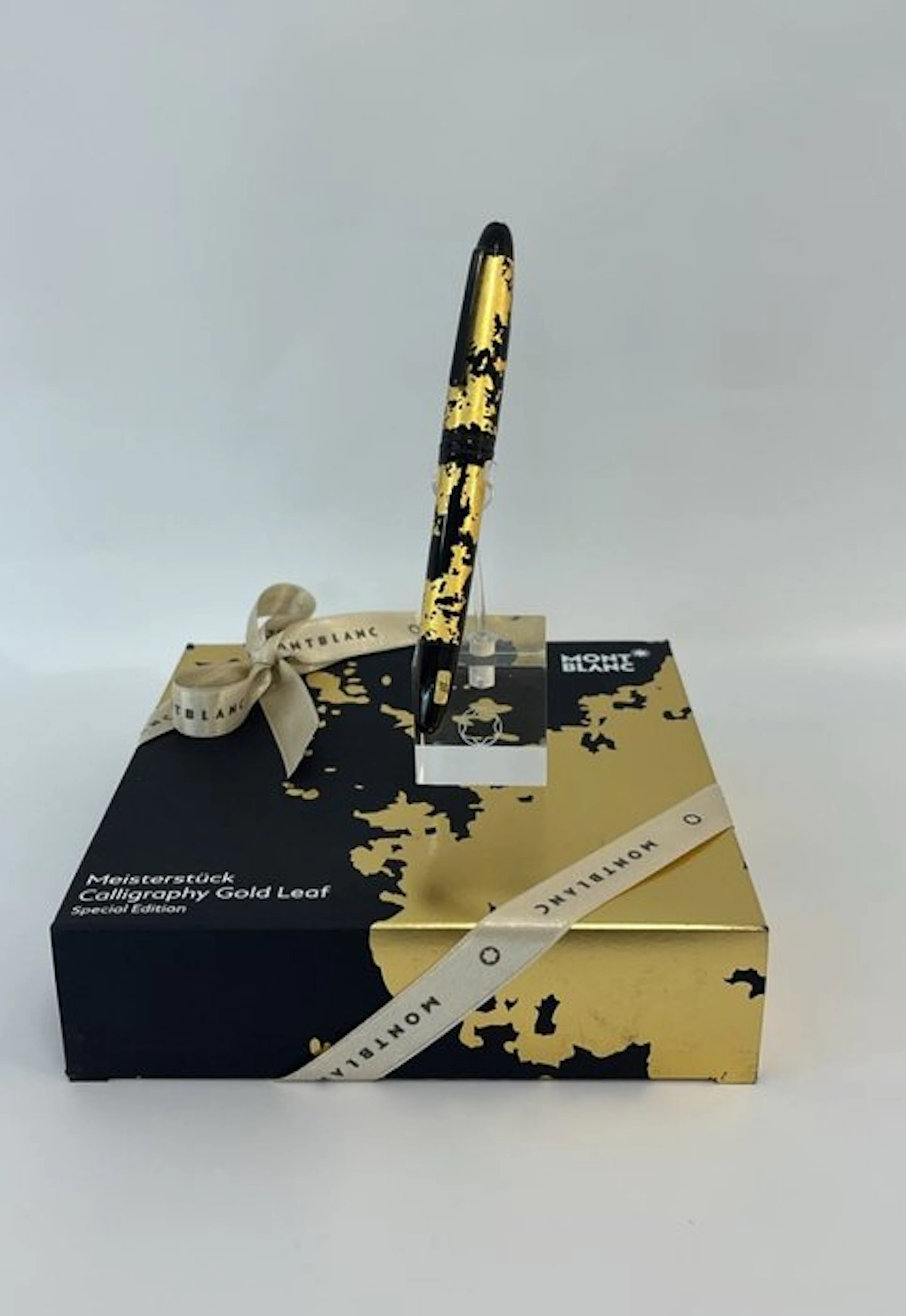 Montblanc - Meisterstück Solitaire Calligraphy Gold Leaf - Fountain pen