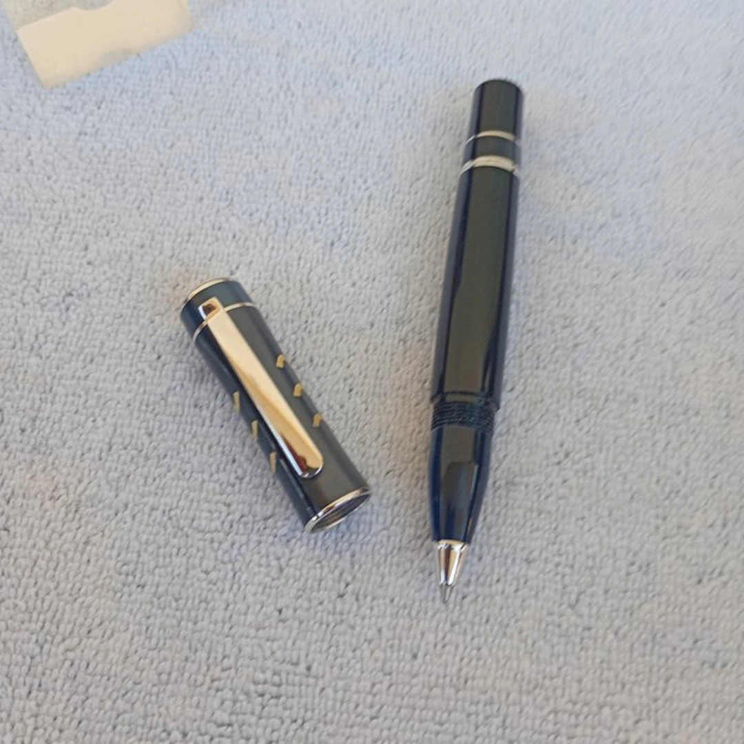 Delta - No reserve price - Roller ball pen