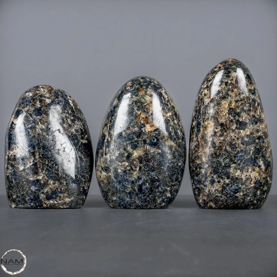 Exclusive blue cordierite set from Madagascar –...