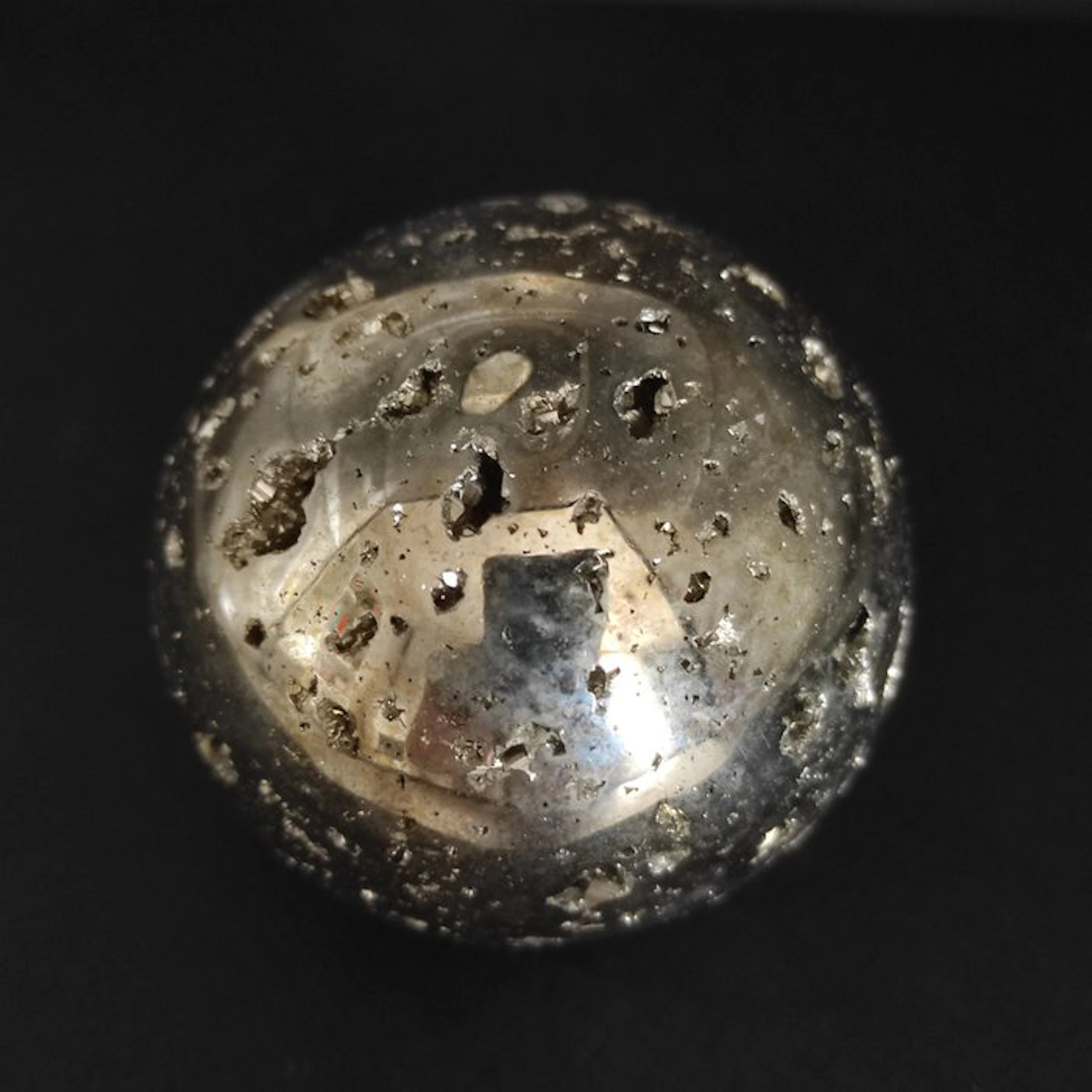 Pyrite Sphere - Height: 6.3 cm- 515 g - (1)