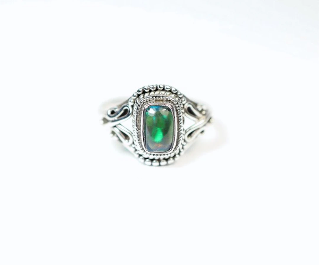 Black Chalama Opal Ring / Cabochon / new- 3.4 g - (1)