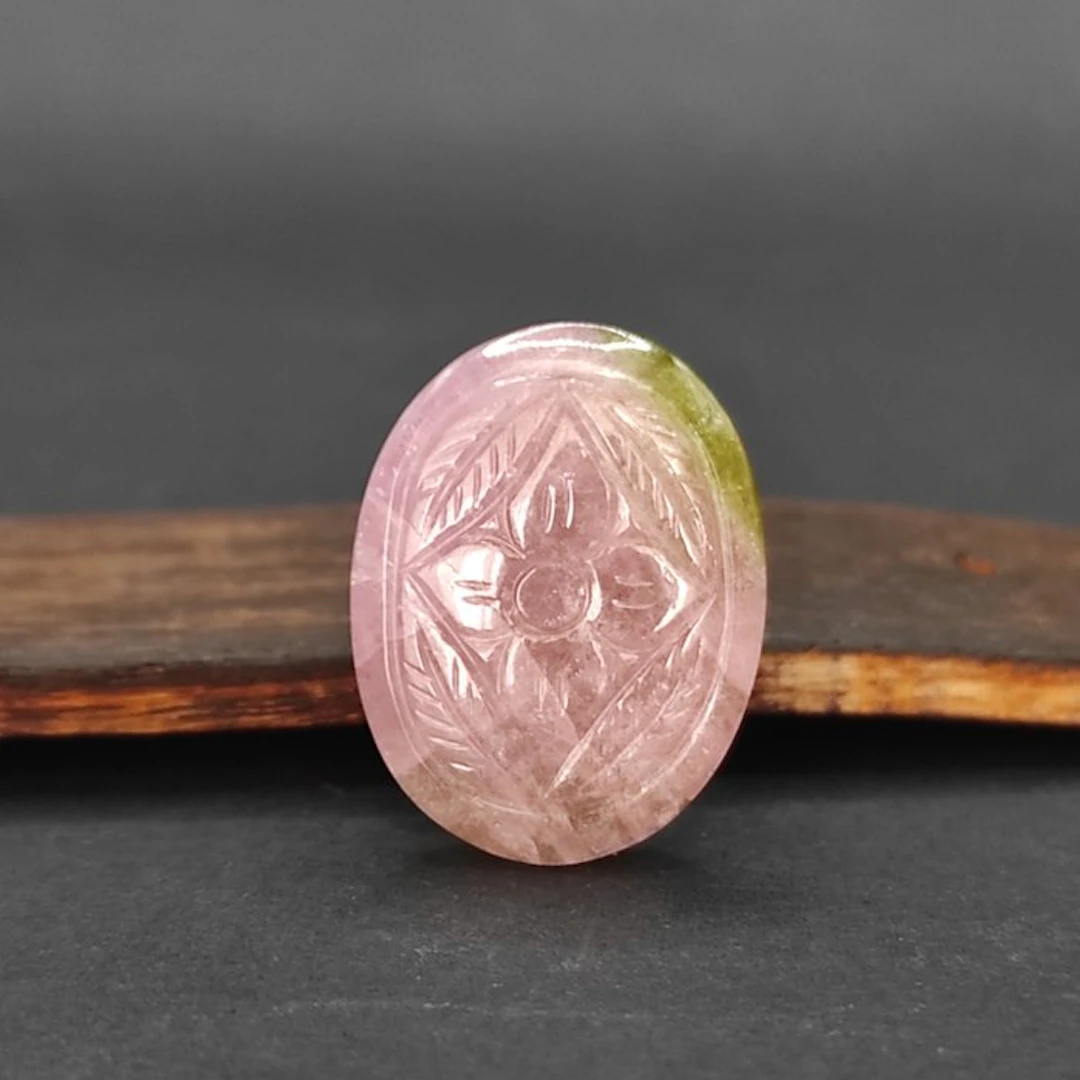 Carvin Multicolored Tourmaline Cabochon - Height: 1 cm - Width: 2 cm- 8 g - (1)