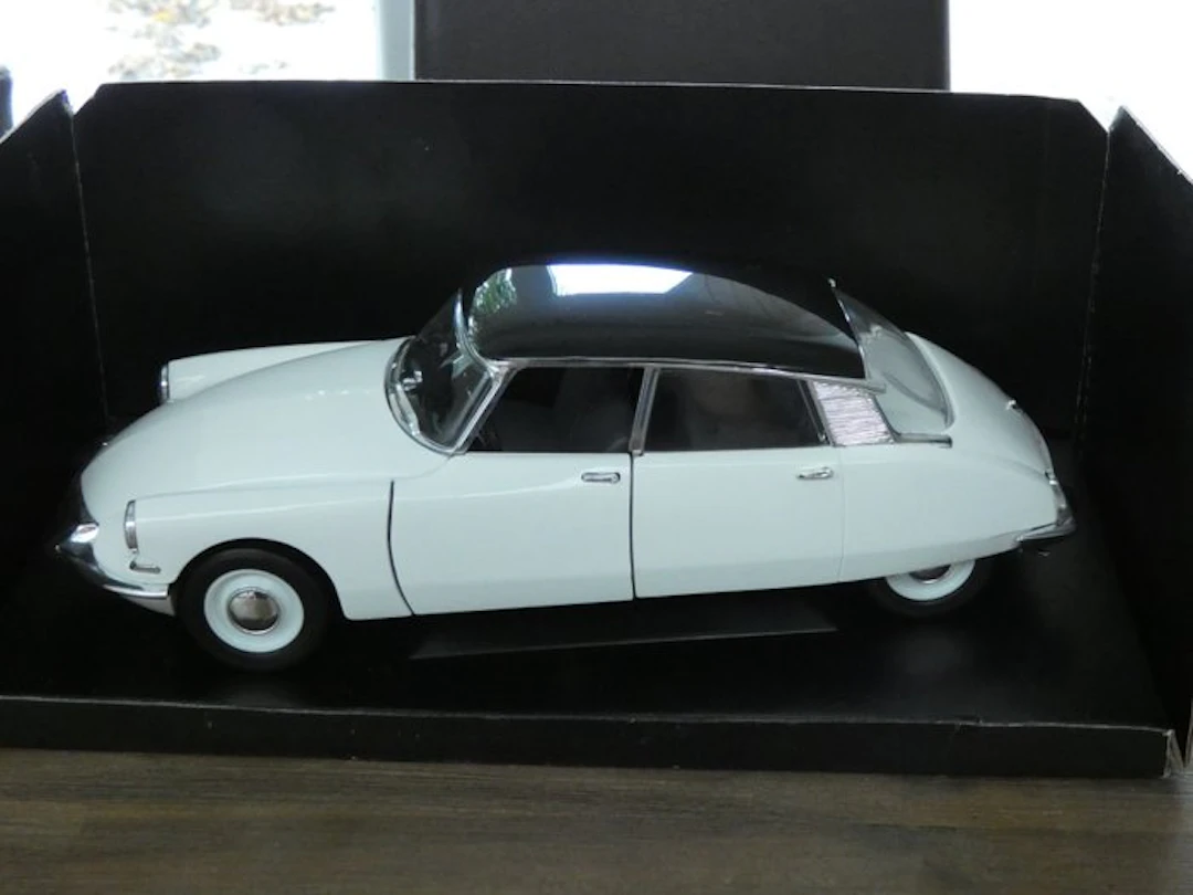 Solido 1:18 - Model sedan - Citroën DS