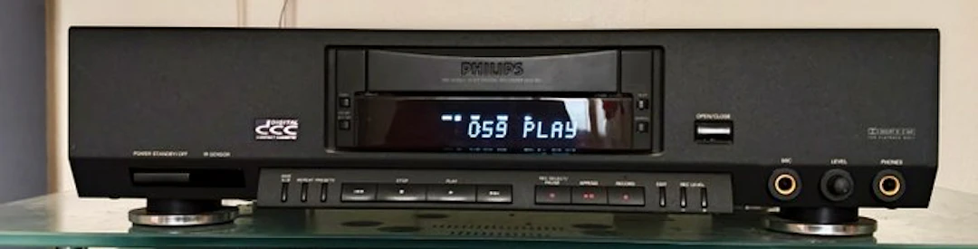 Philips - DCC-951 Recorder & Player DCC - digital compact cassette