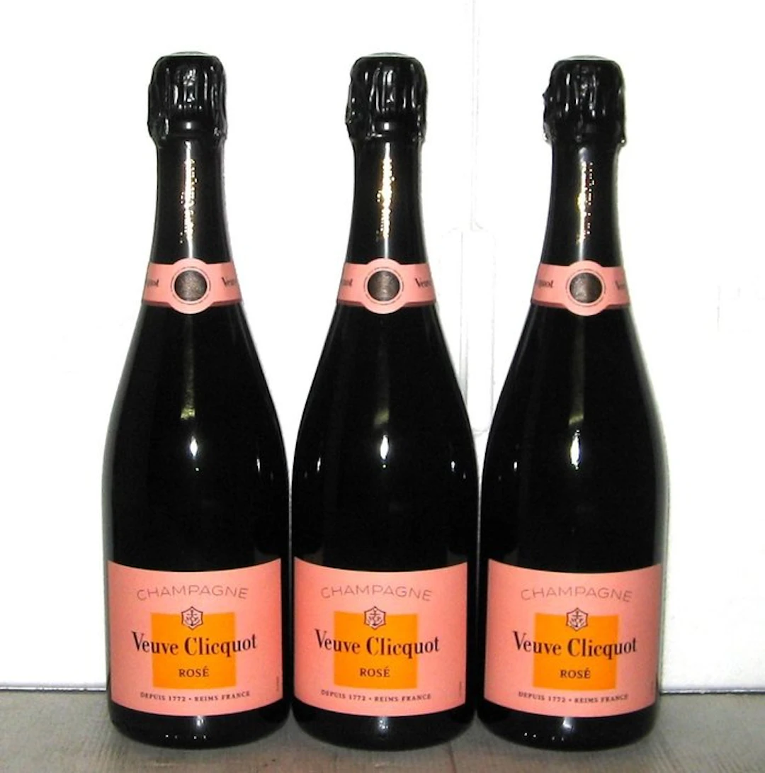 Veuve Clicquot, Rosé - Champagne Brut - 3 Bottles (0.75L)