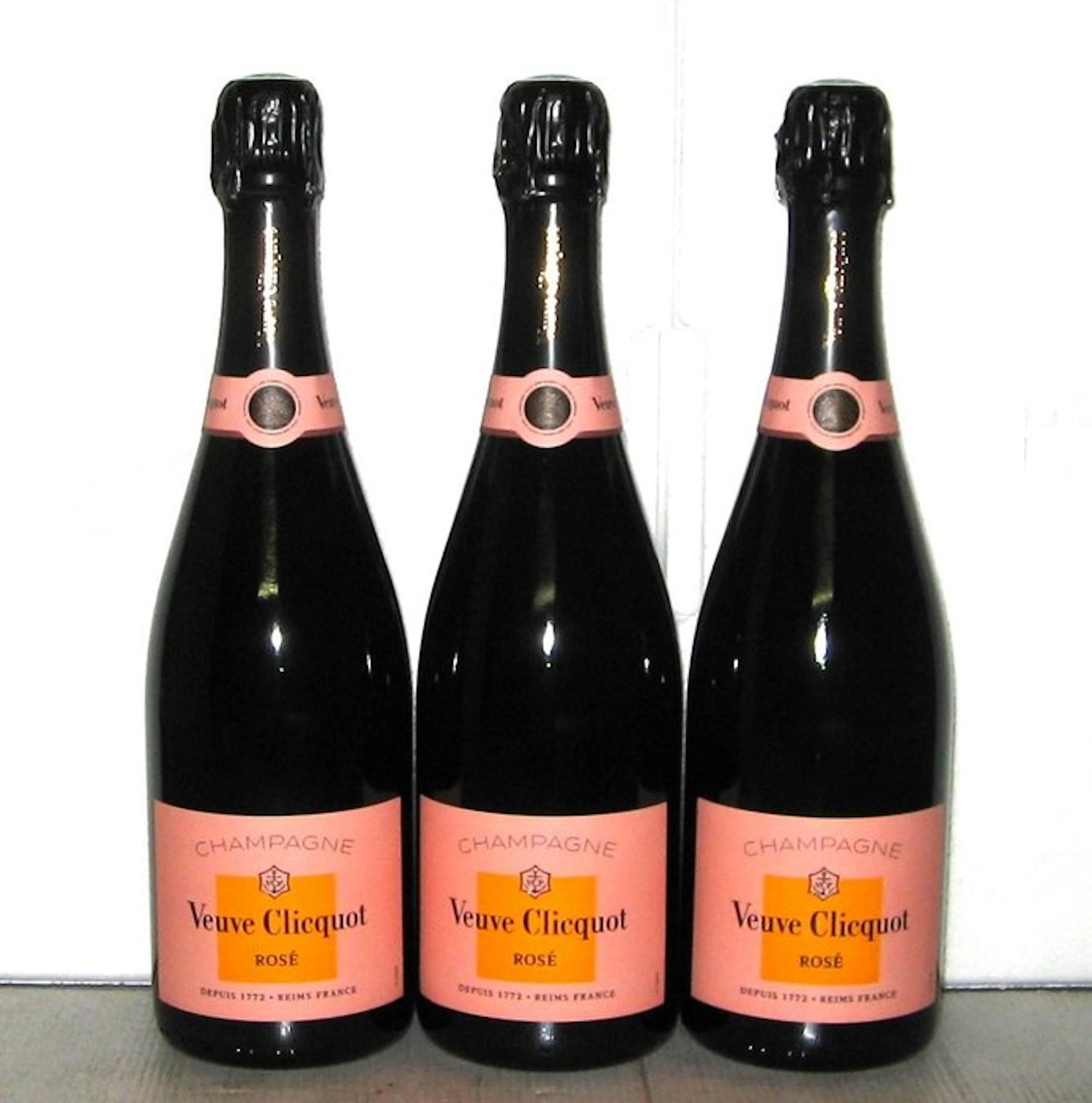 Veuve Clicquot, Rosé - Champagne Brut - 3 Bottles (0.75L)