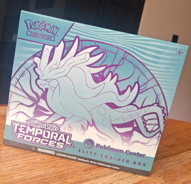 Pokémon - 1 Elite trainer box - Pokémon Center Elite...