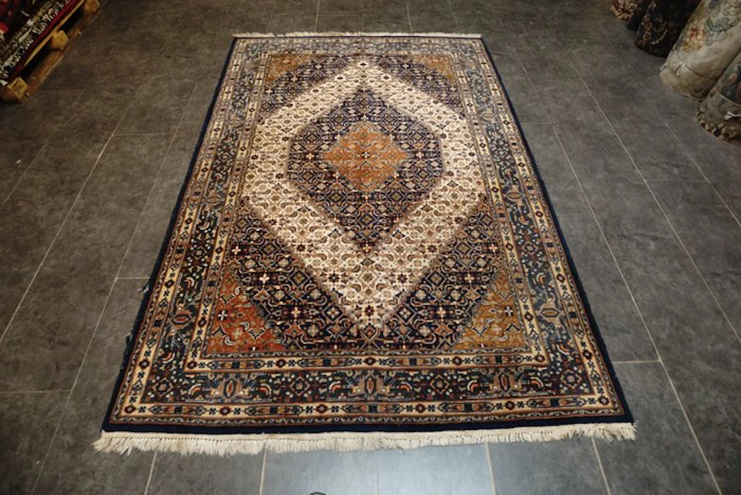 Moud - Carpet - 240 cm - 165 cm