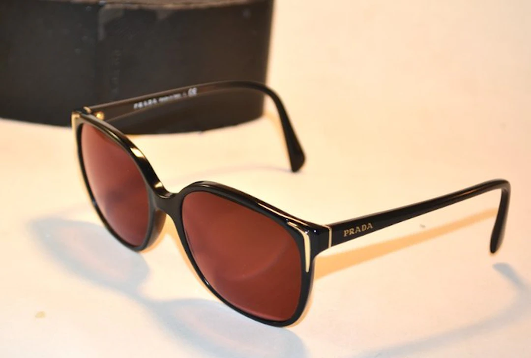 Prada - SPR010 - Sunglasses