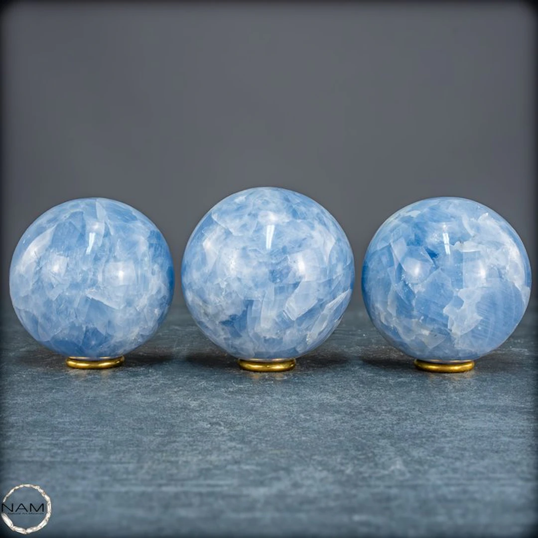 Rare natural blue calcite sphere set – 3 hand-polished...