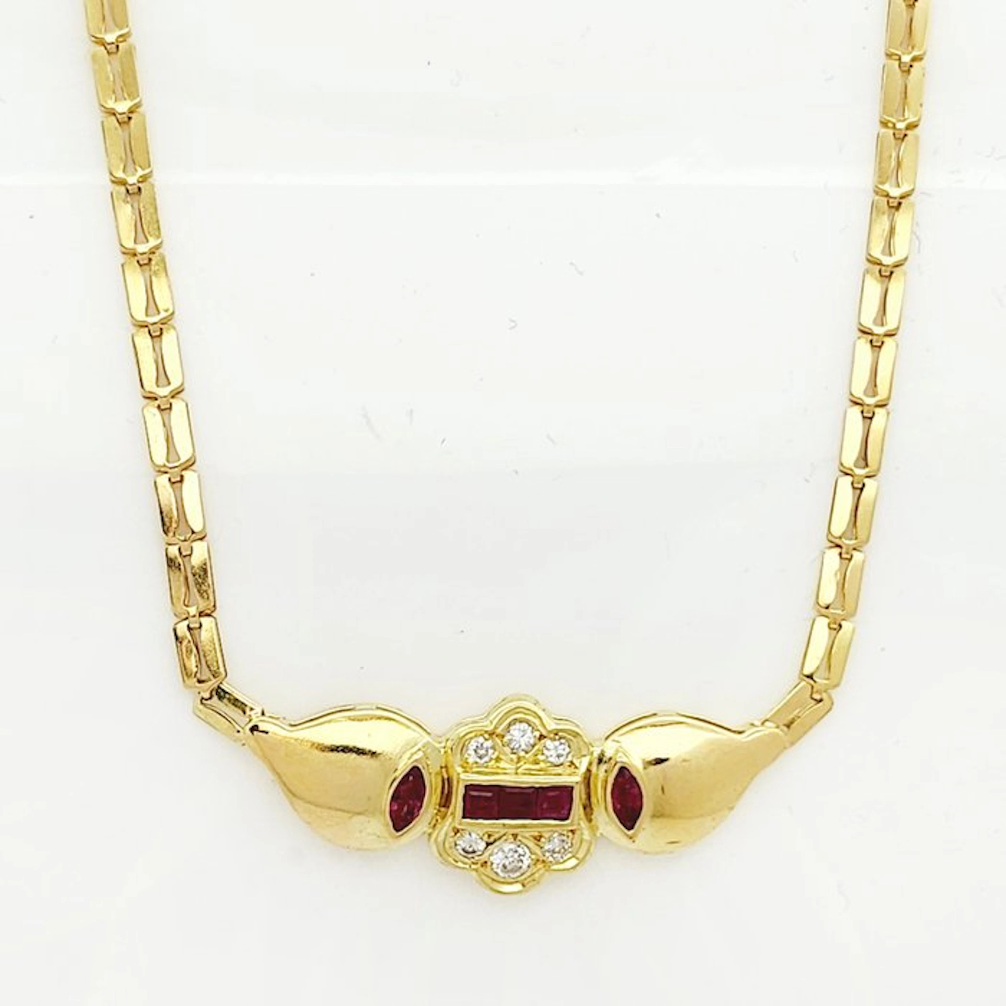 Necklace - 18 kt. Yellow gold - 0.19ct. tw. Diamond (Natural) - Ruby