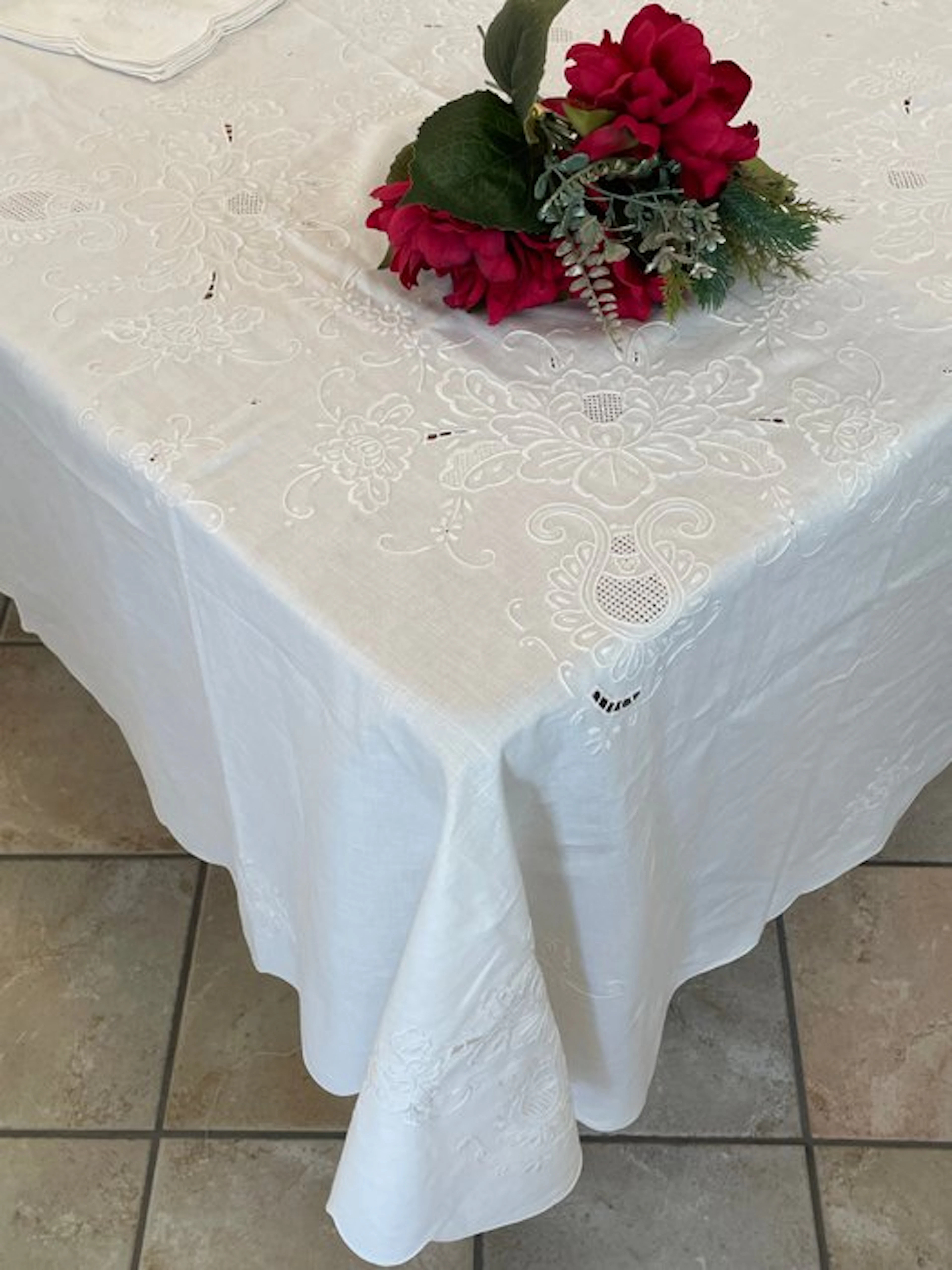 round dining tablecloth - Tablecloth (9) - 1.7 cm - 1.7 cm - Handmade