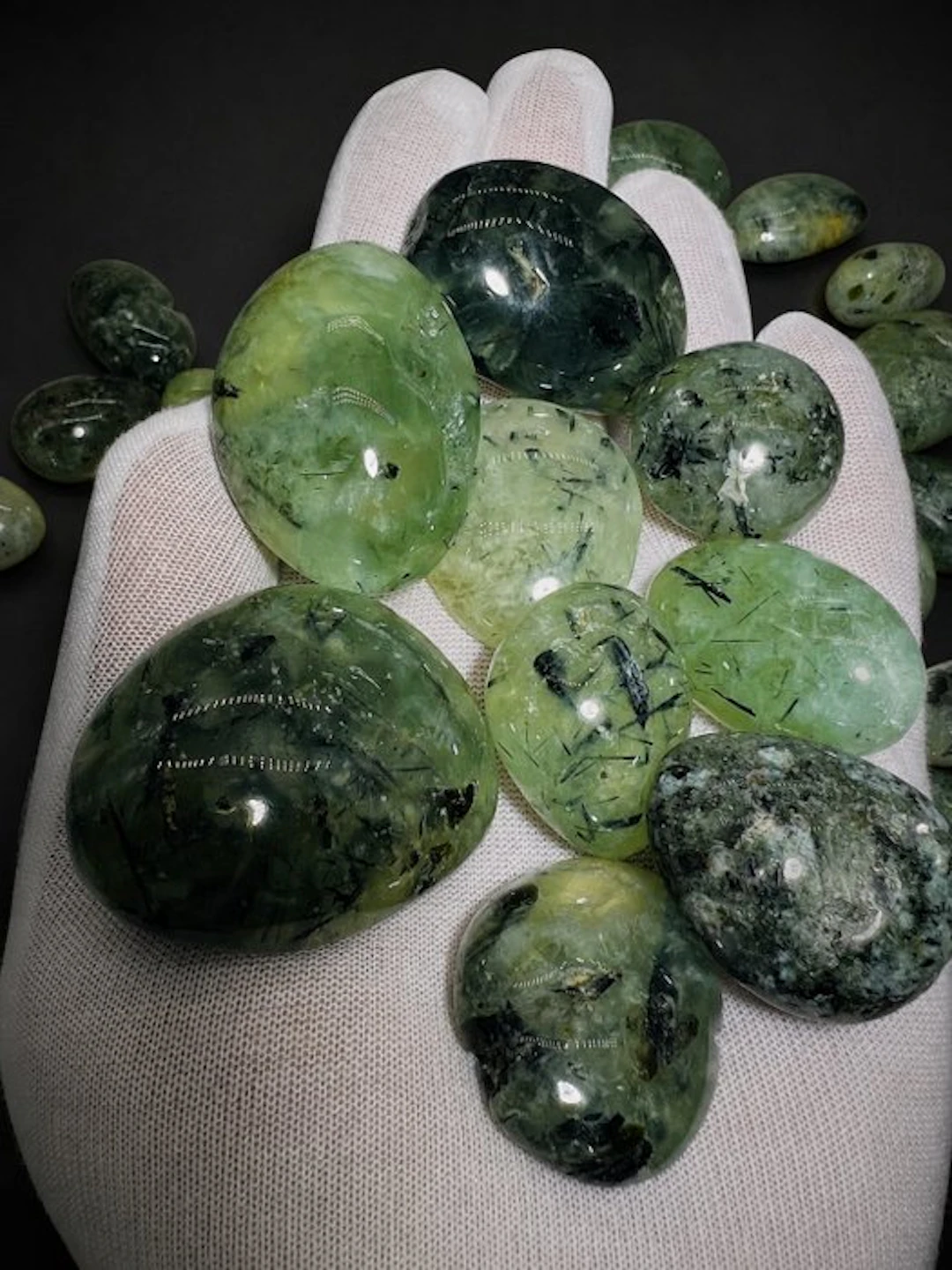 ***NO RESERVE*** Prehnite Tumble Stones 1 kg | Natural...