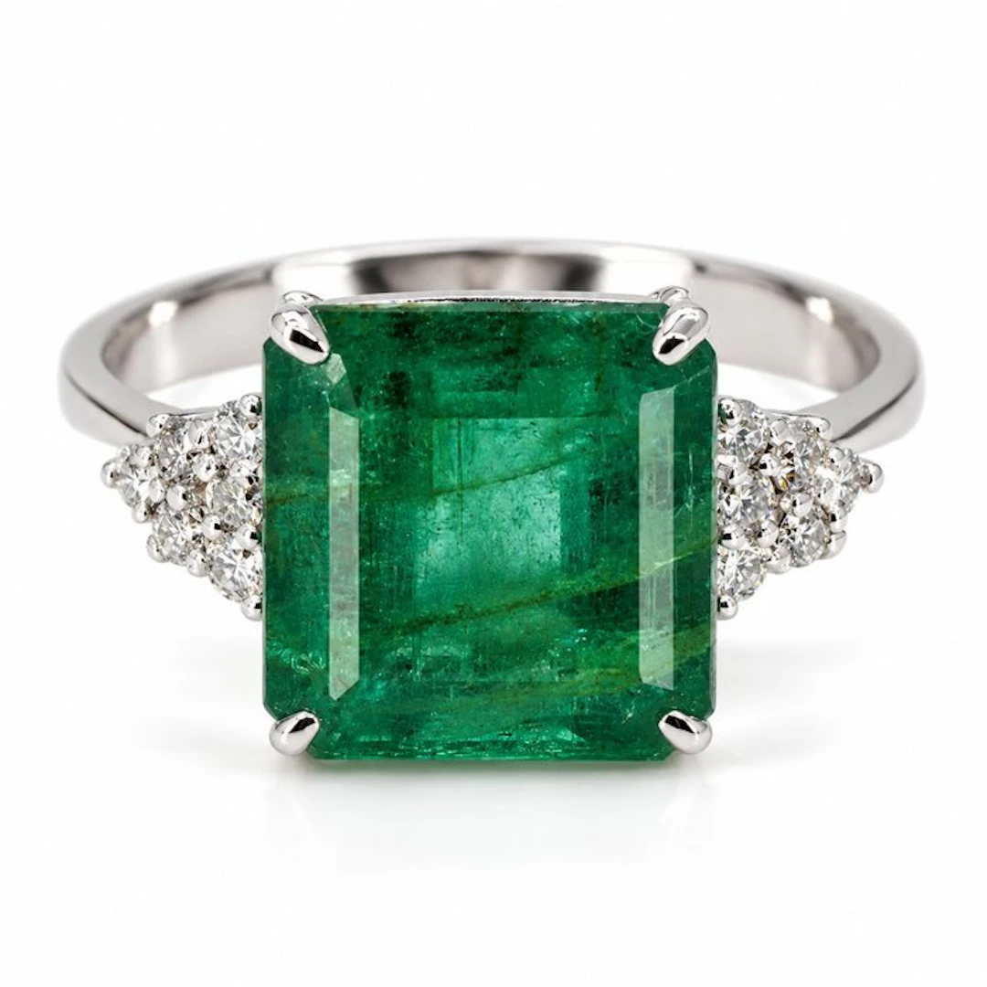 No reserve price - Ring - 18 kt. White gold - 5.22ct. tw. Emerald - Diamond