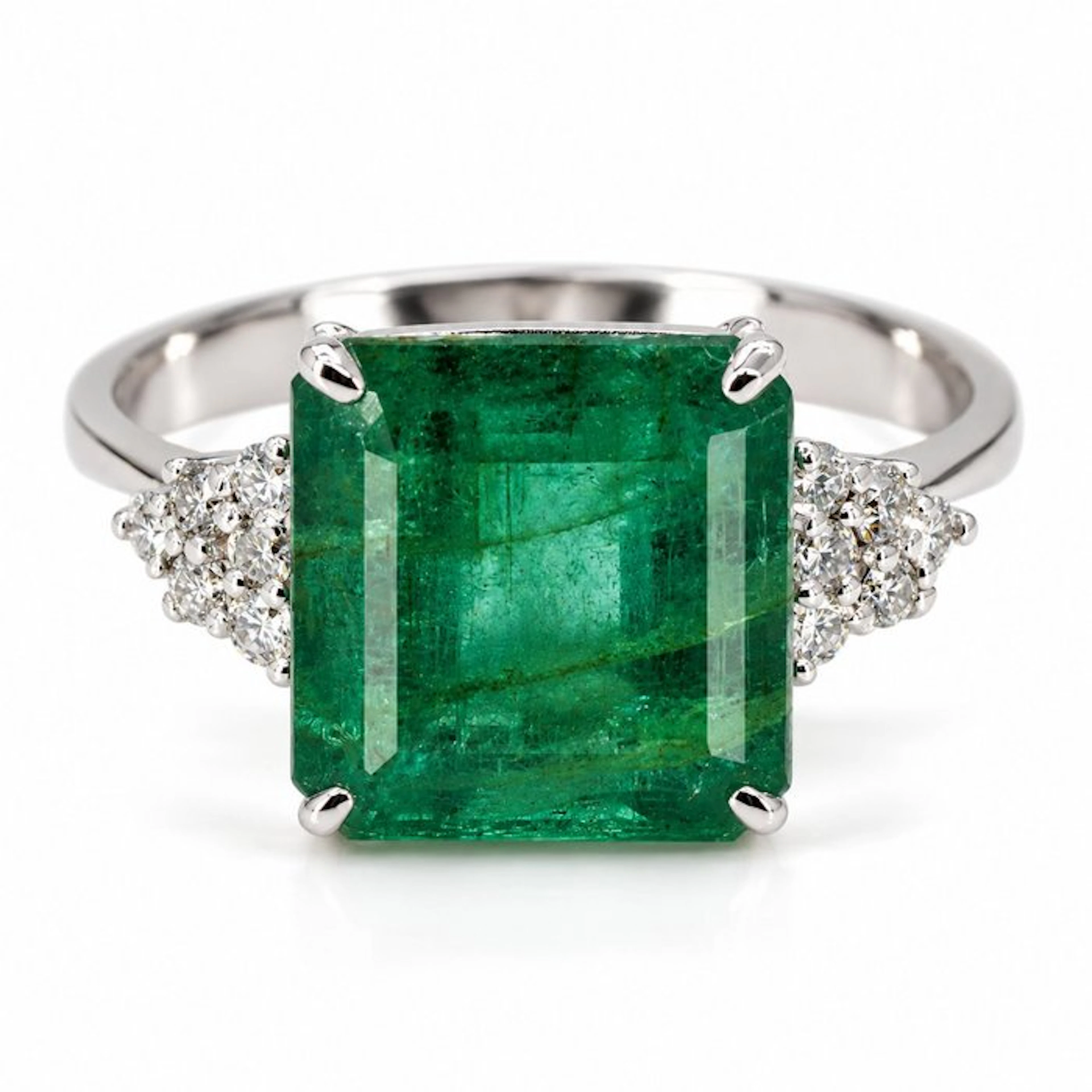 No reserve price - Ring - 18 kt. White gold - 5.22ct. tw. Emerald - Diamond