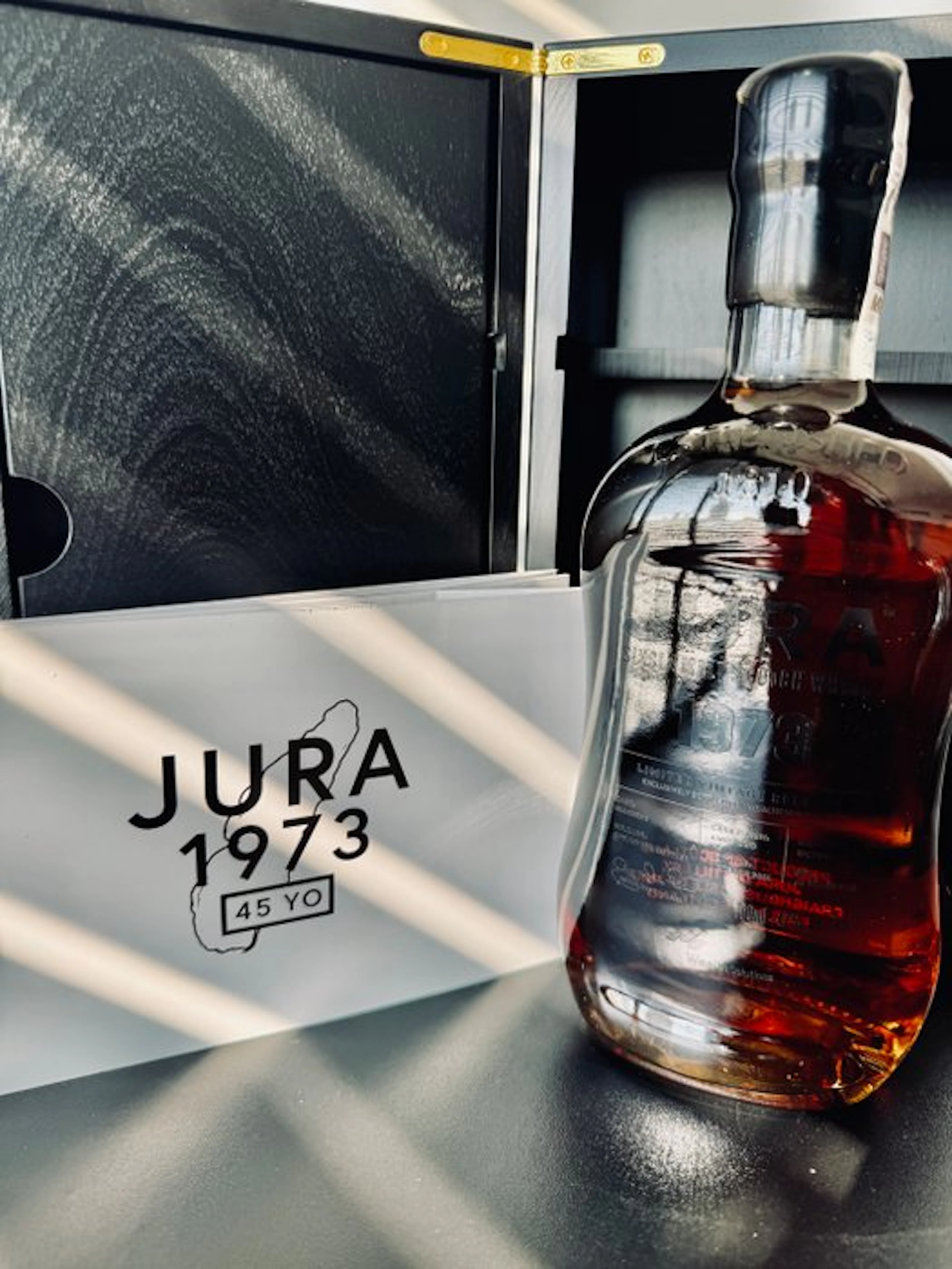 Jura 1973 45 years old - Black Edition - b. 2018 - 700ml