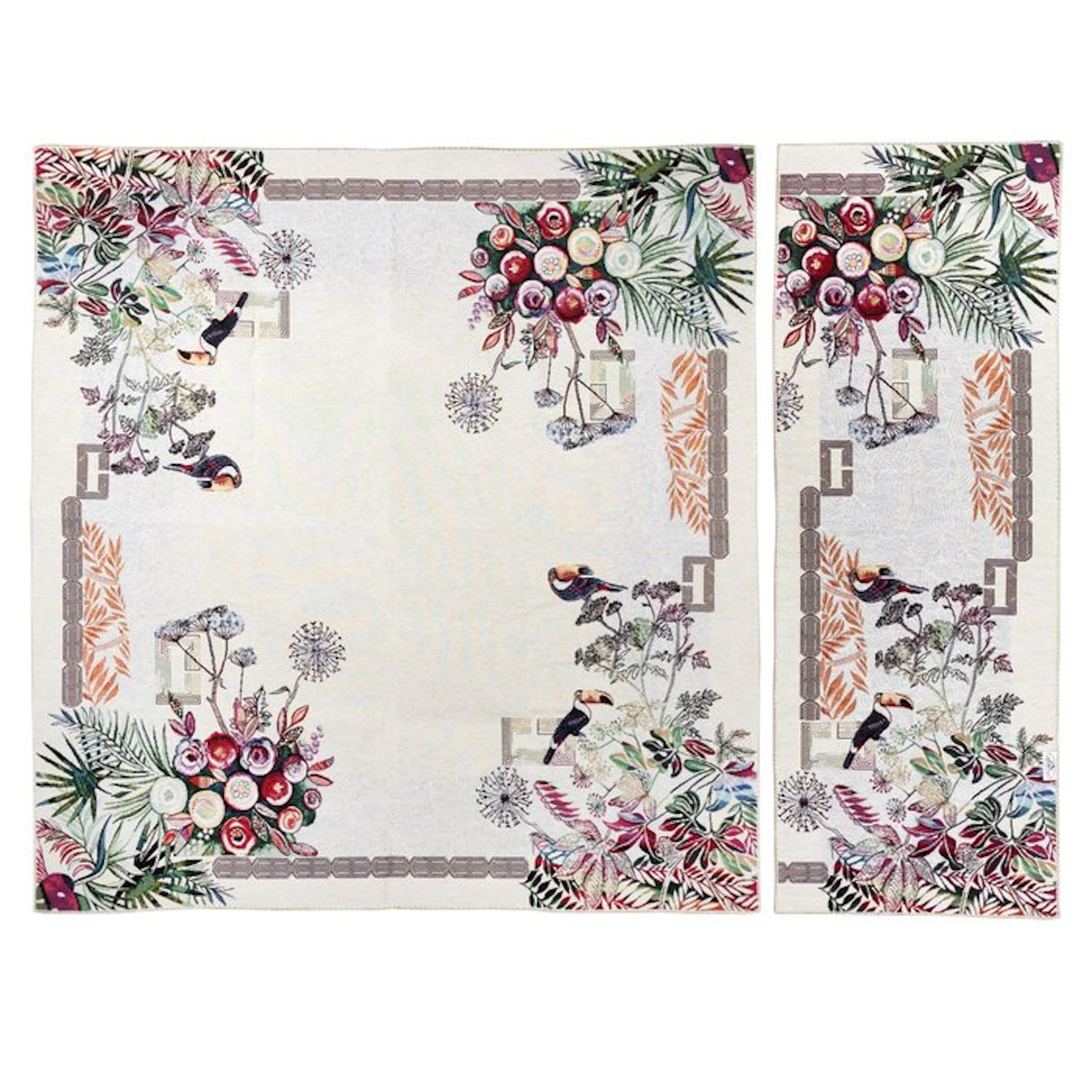 Centrepiece (2) - Exclusive centerpiece set with runner...