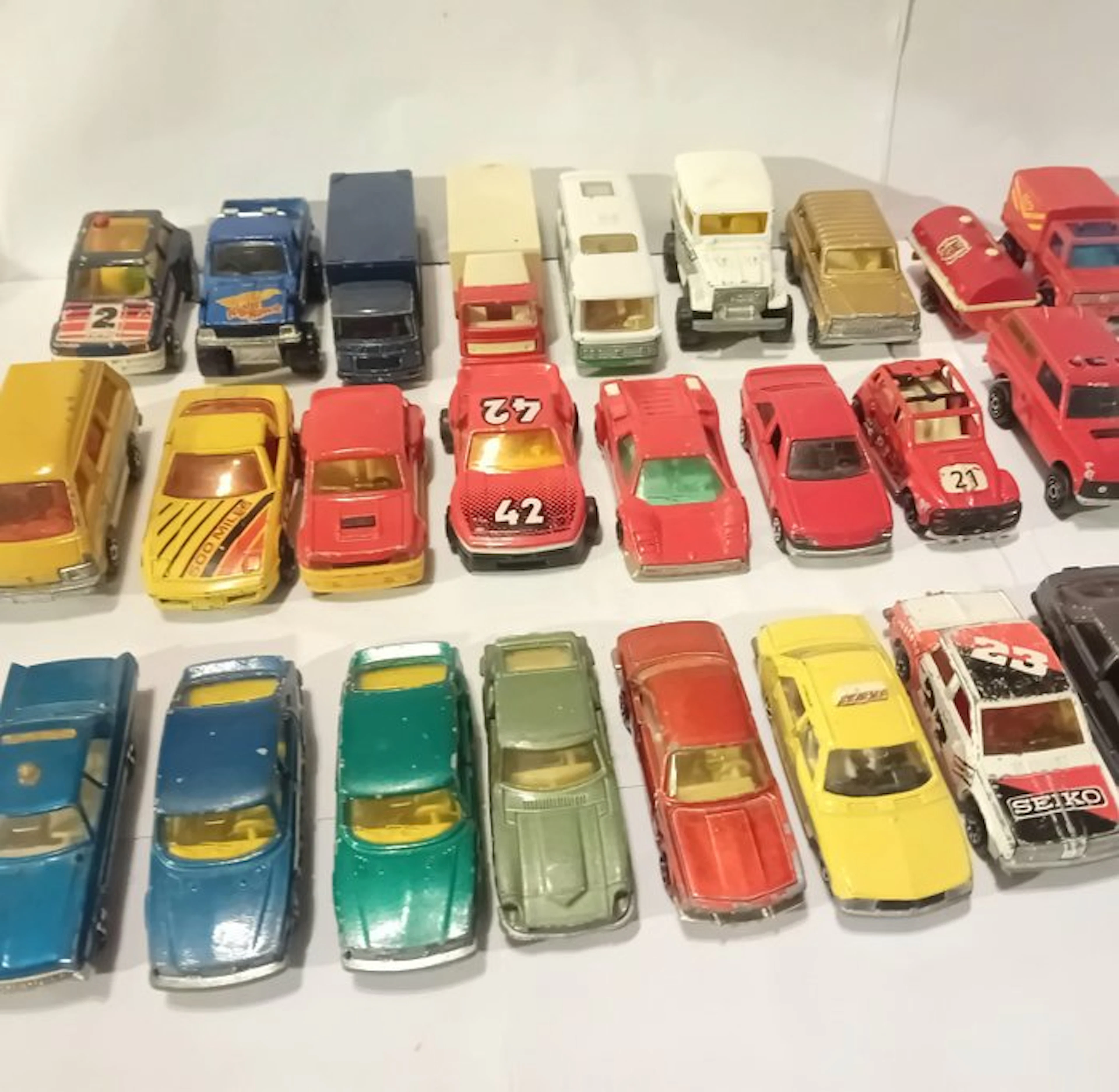Majorette 1:64 - Model car (24) - Renault Taxi