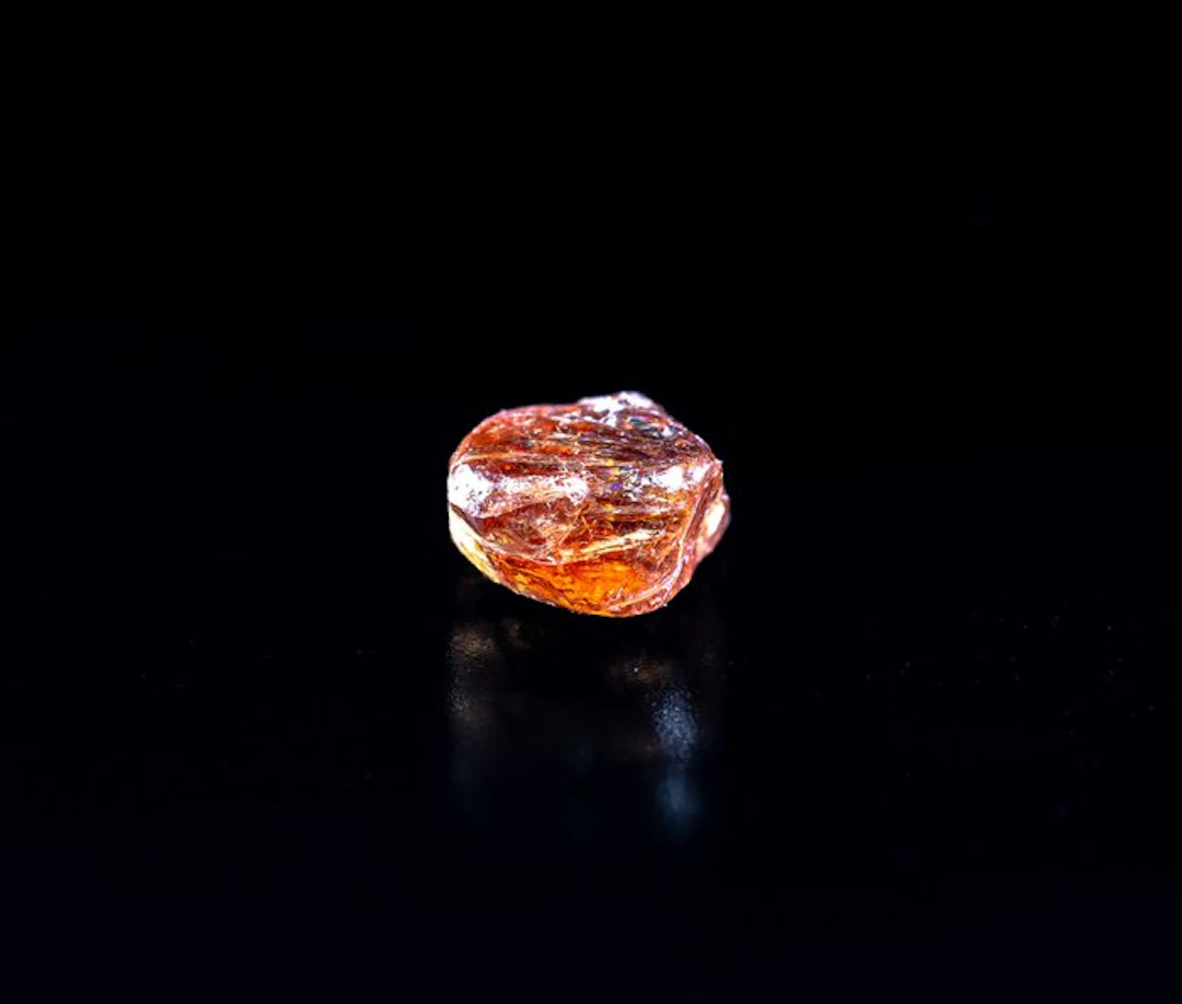 MAGNIFICENT SPINEL - MYANMAR 0.87 carats — NO RESERVE...