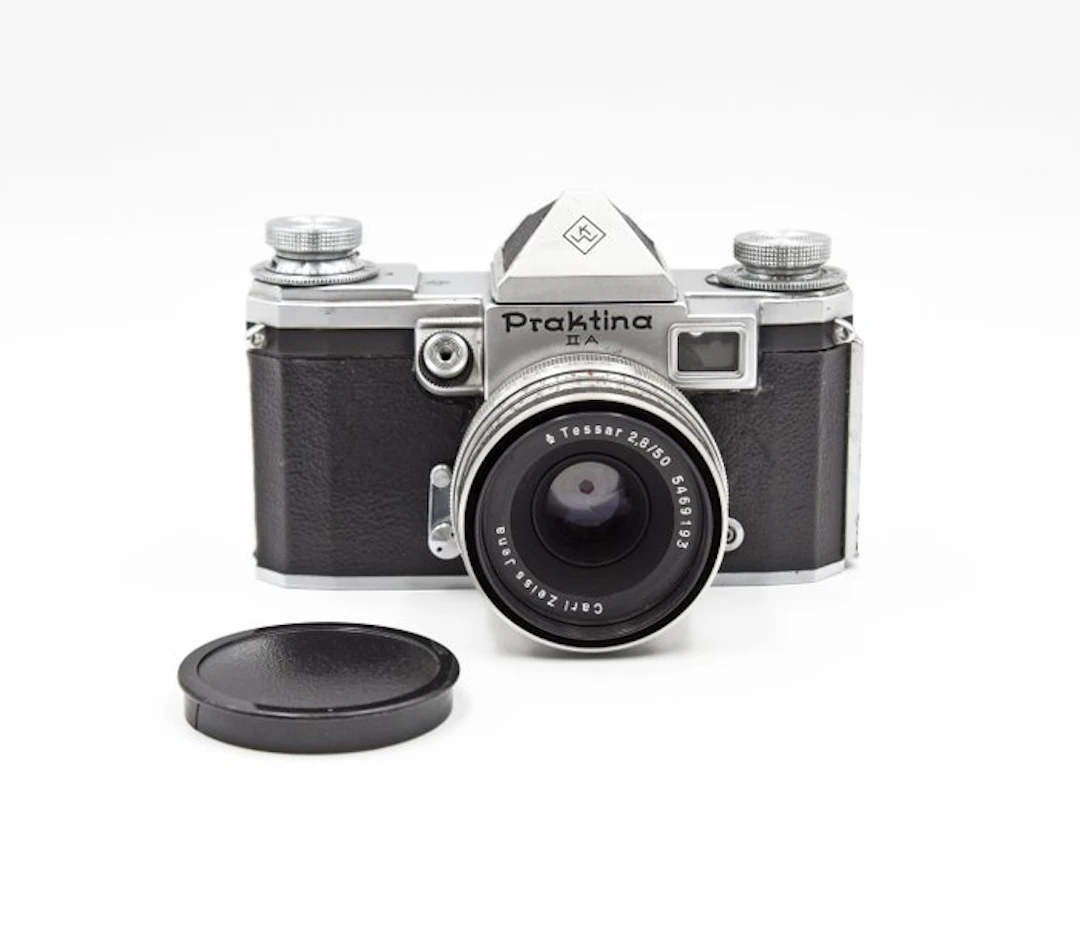 KW Kamera-Werkstätten Praktina IIA + CZ Tessar 2,8/50mm | Analogue camera