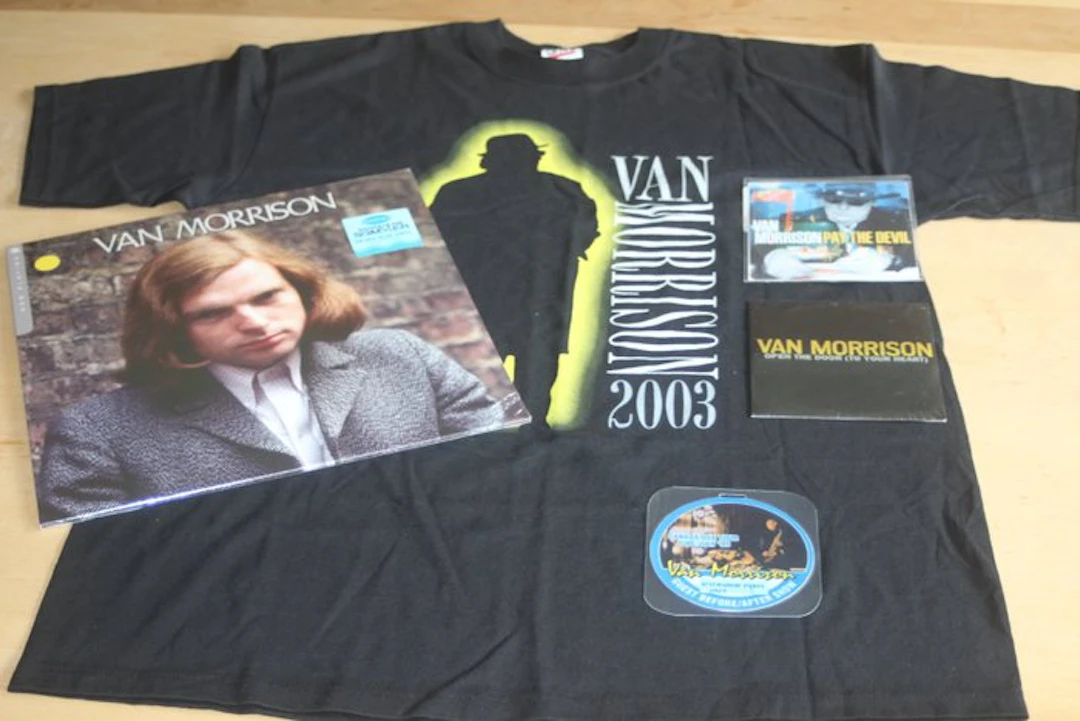 Van Morrison - Now Playing (Blue Vinyl) + 2CD's + T-shirt...