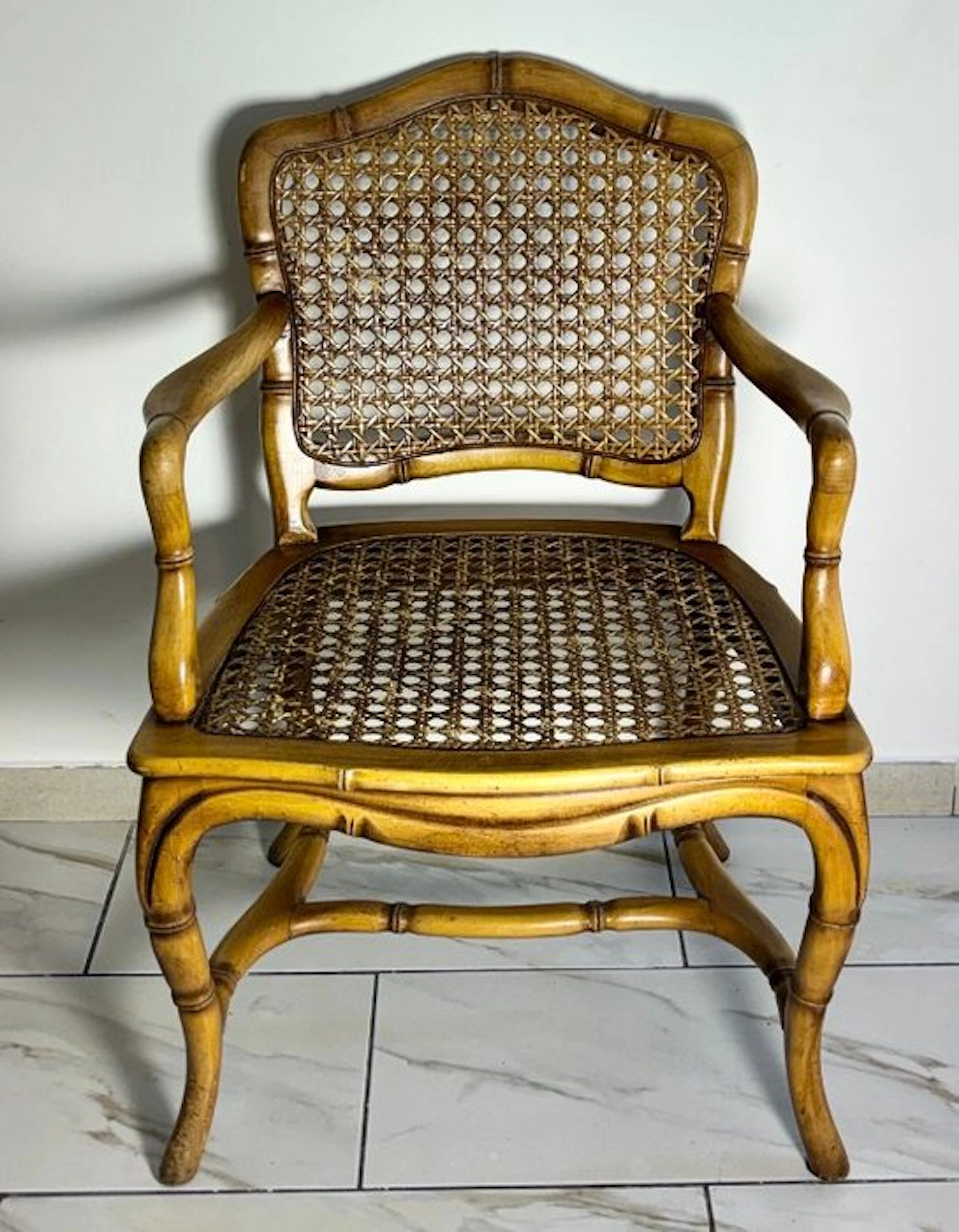Armchair - Provincial Louis XV-style armchair in 'Faux...