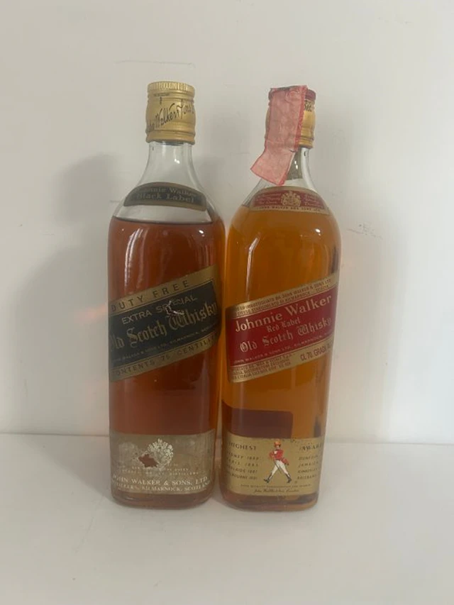 Johnnie Walker Red Label & Black Label Duty Free - b