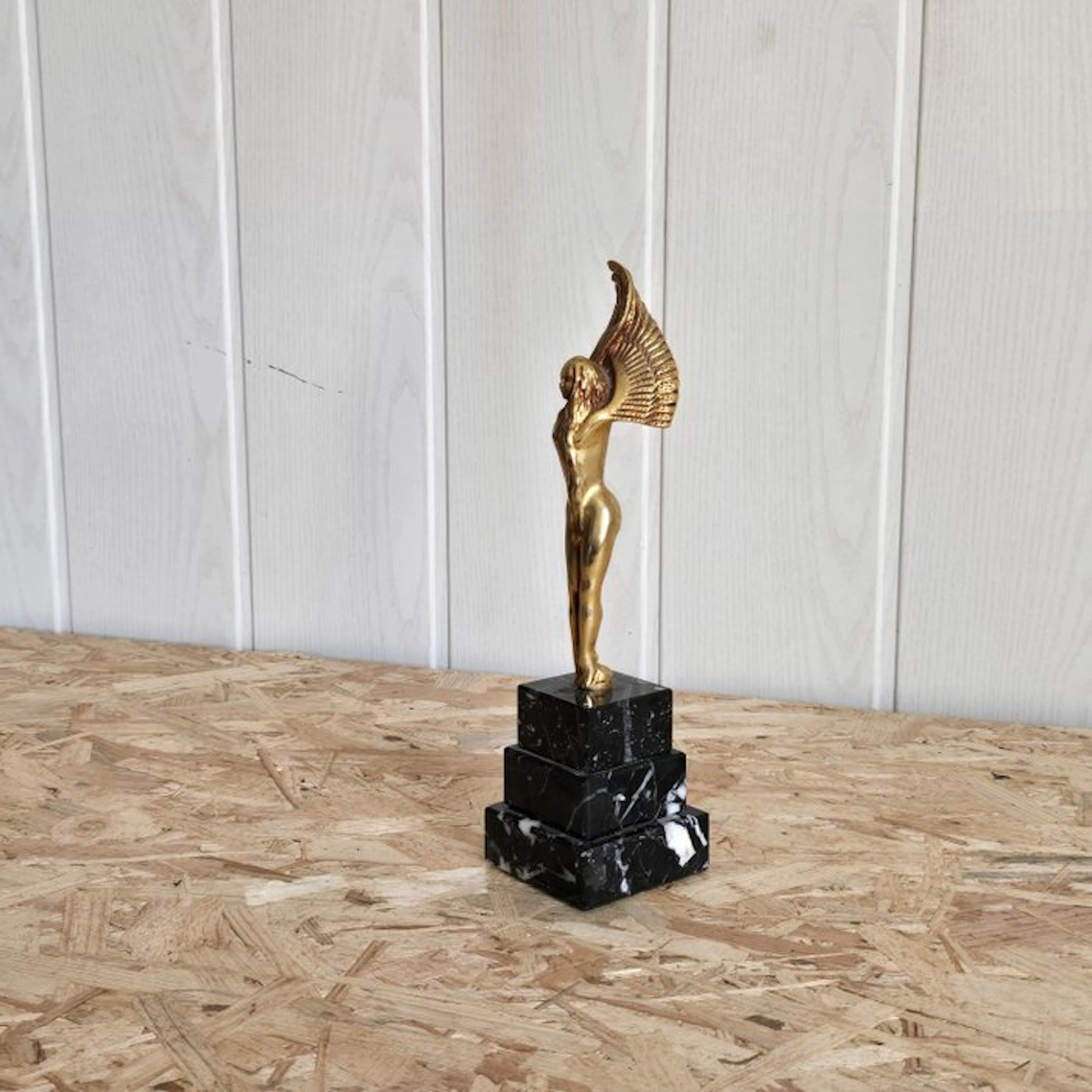 Statuette, Mascotte automobile - 28 cm - Marble, Alloy