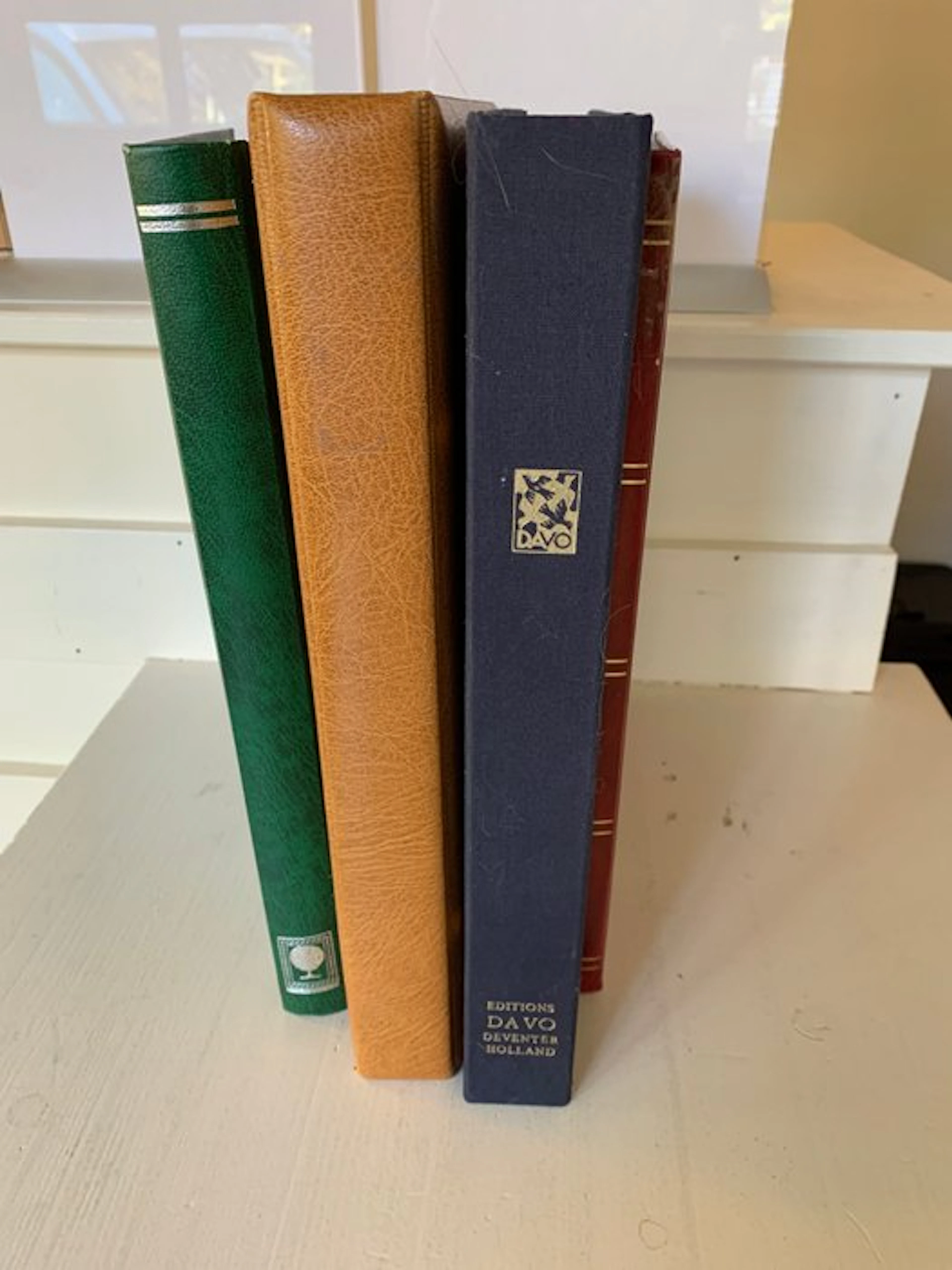 Netherlands 1869/1977 - Stock: mint and unused in 4 stockbooks