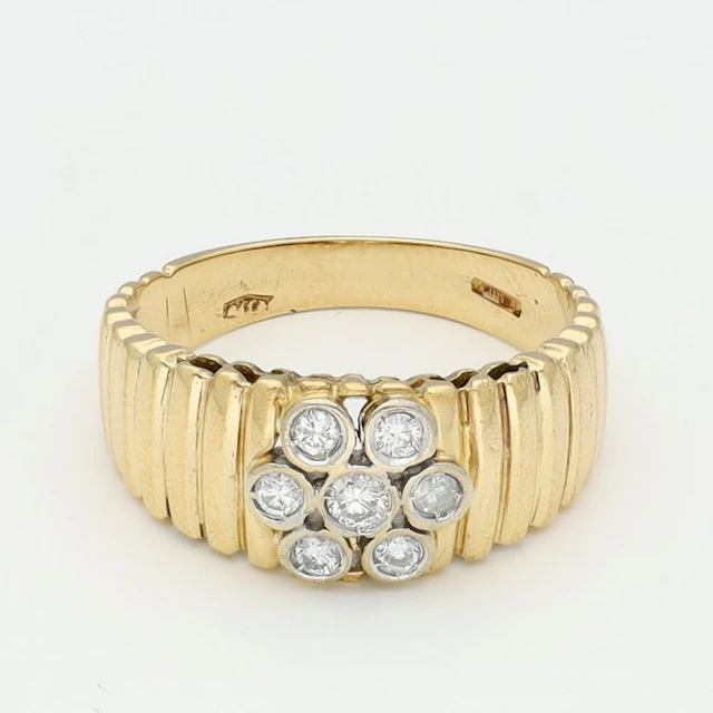 Ring - 18 kt. Yellow gold Diamond (Natural)