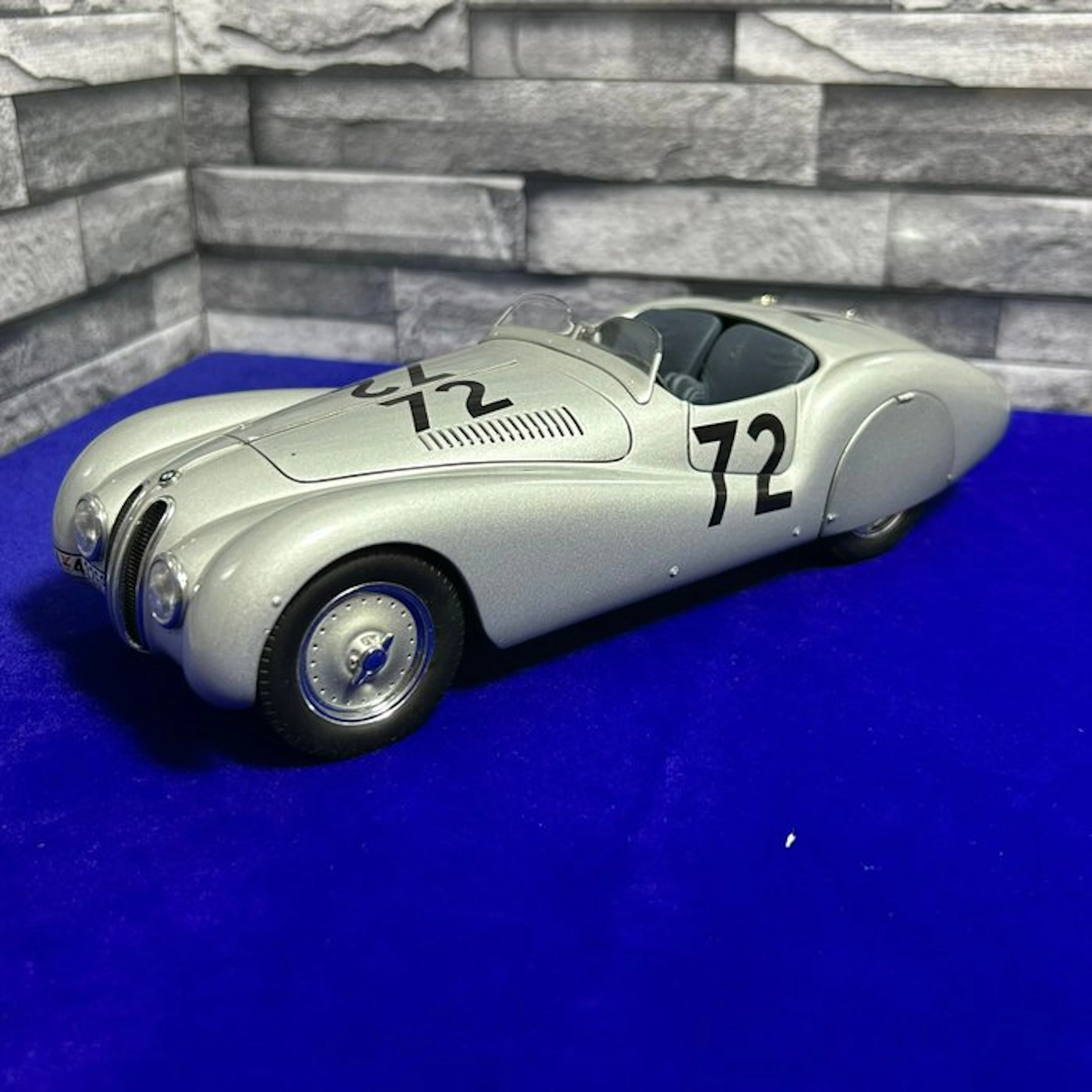 Autoart 1:18 - Model car - AUTOart 1:18 BMW 328...
